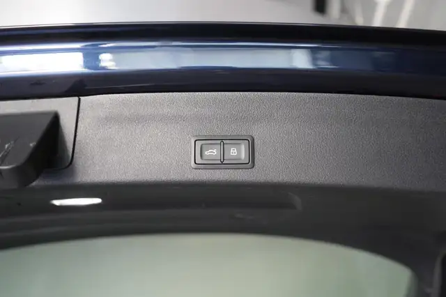 Audi A6 view 9