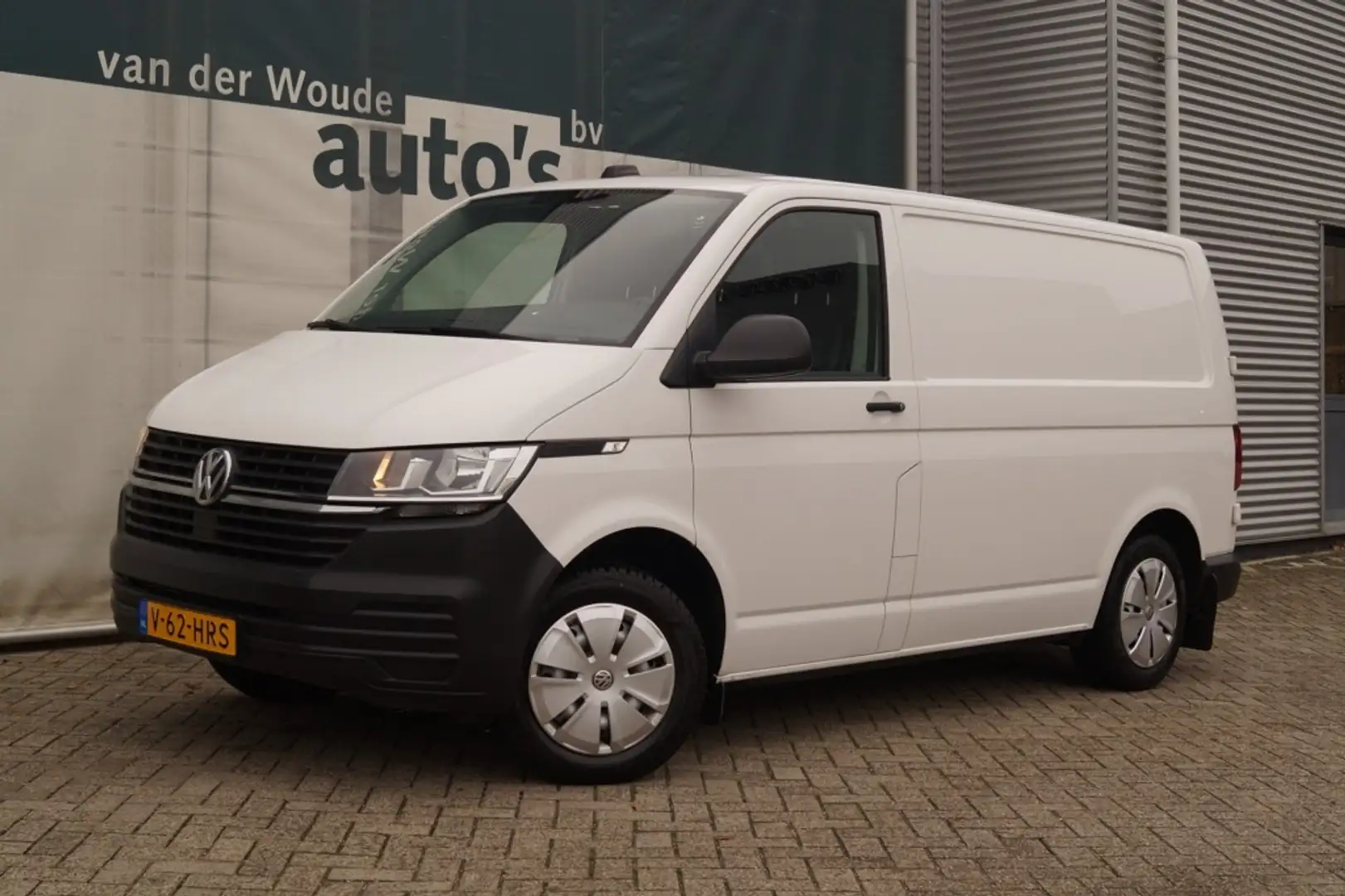 Volkswagen Transporter 2.0 TDI 150pk Edition L1-H1 -NAVI-CAM-AIRCO-PDC- Wit - 2