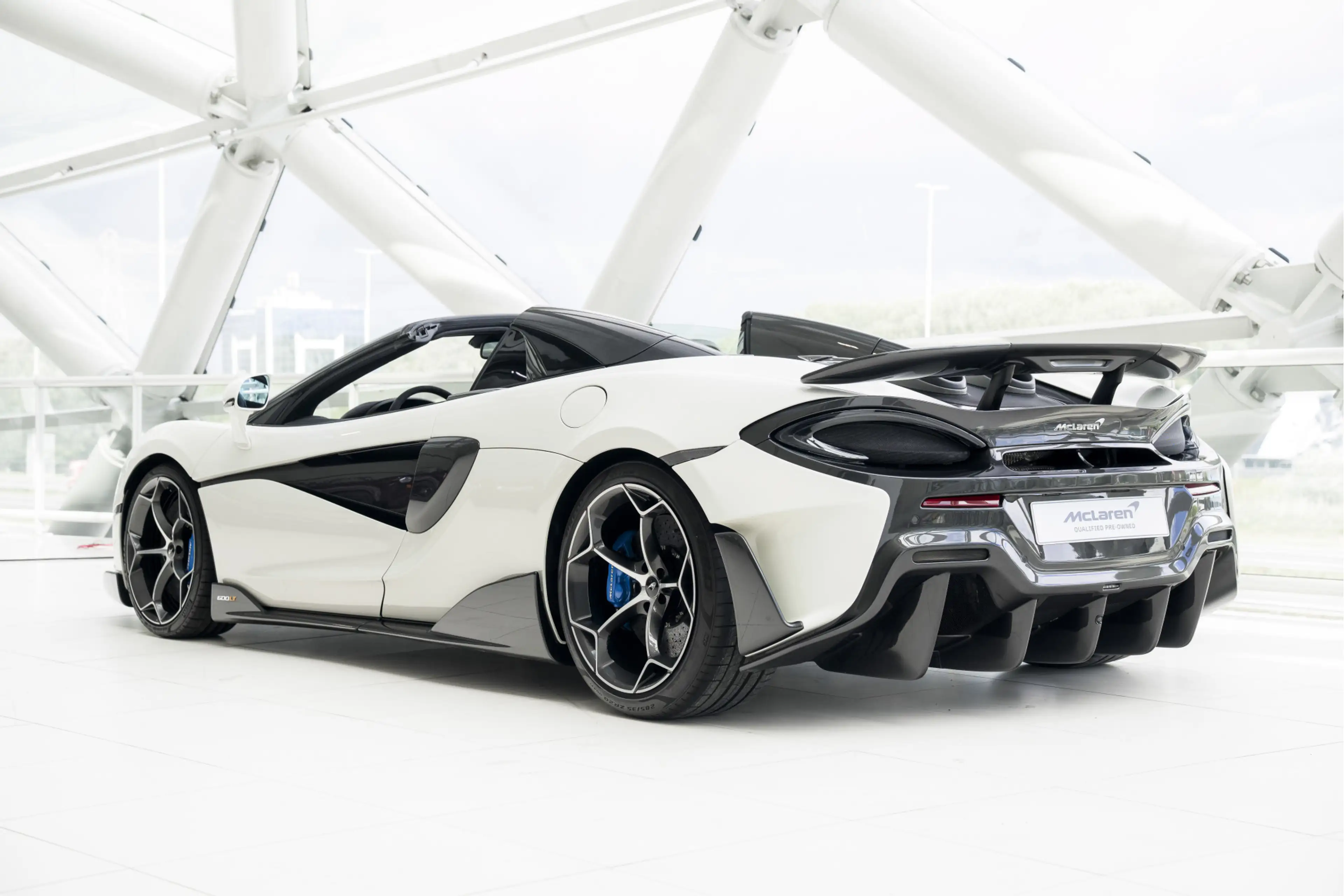 McLaren 600LT Spider 3.8 V8 | Lift | B&O | Keramisch | Carbon In — photo 9