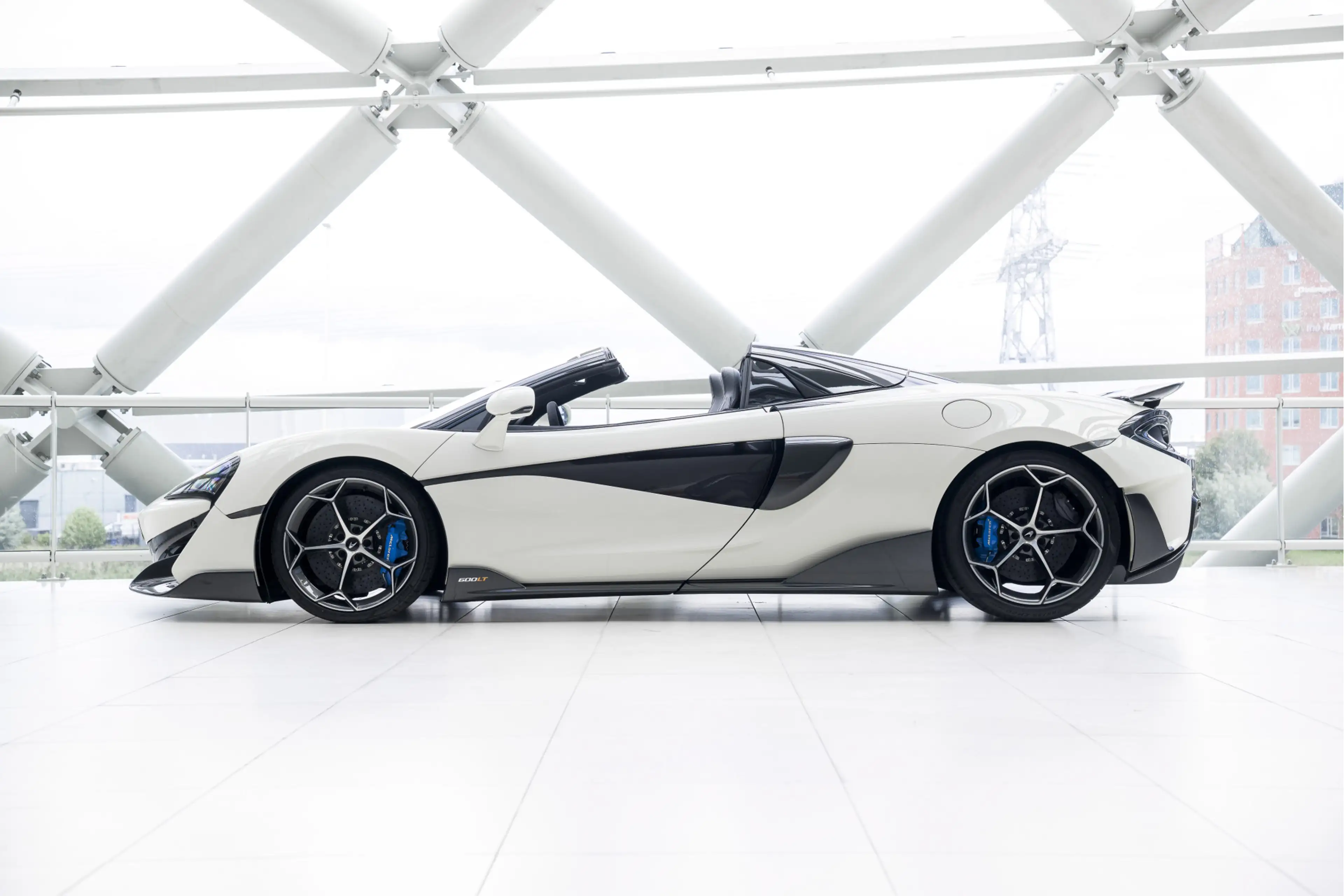 McLaren 600LT Spider 3.8 V8 | Lift | B&O | Keramisch | Carbon In — photo 5