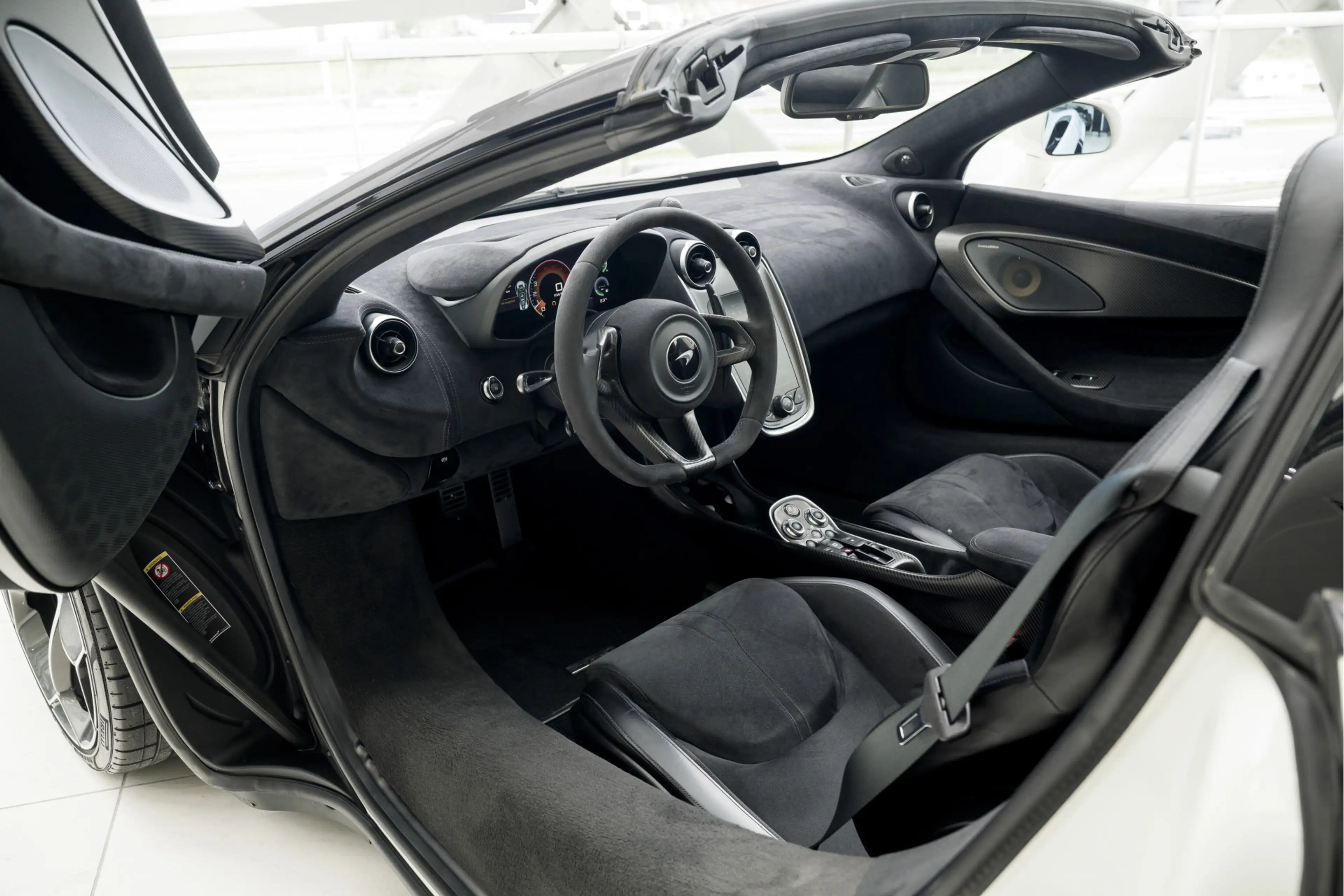 McLaren 600LT Spider 3.8 V8 | Lift | B&O | Keramisch | Carbon In — photo 3