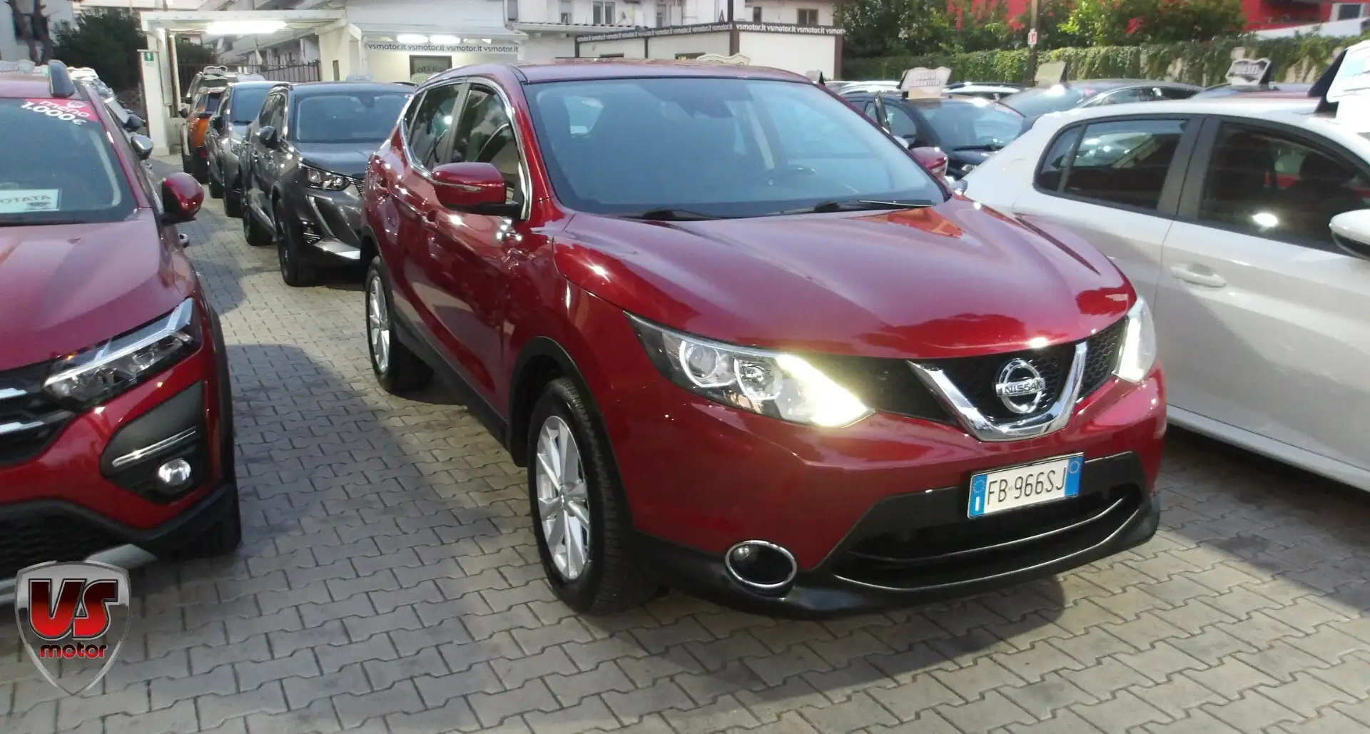 Nissan Qashqai Qashqai 1.6 dCi 4WD Tekna Rosso - 1