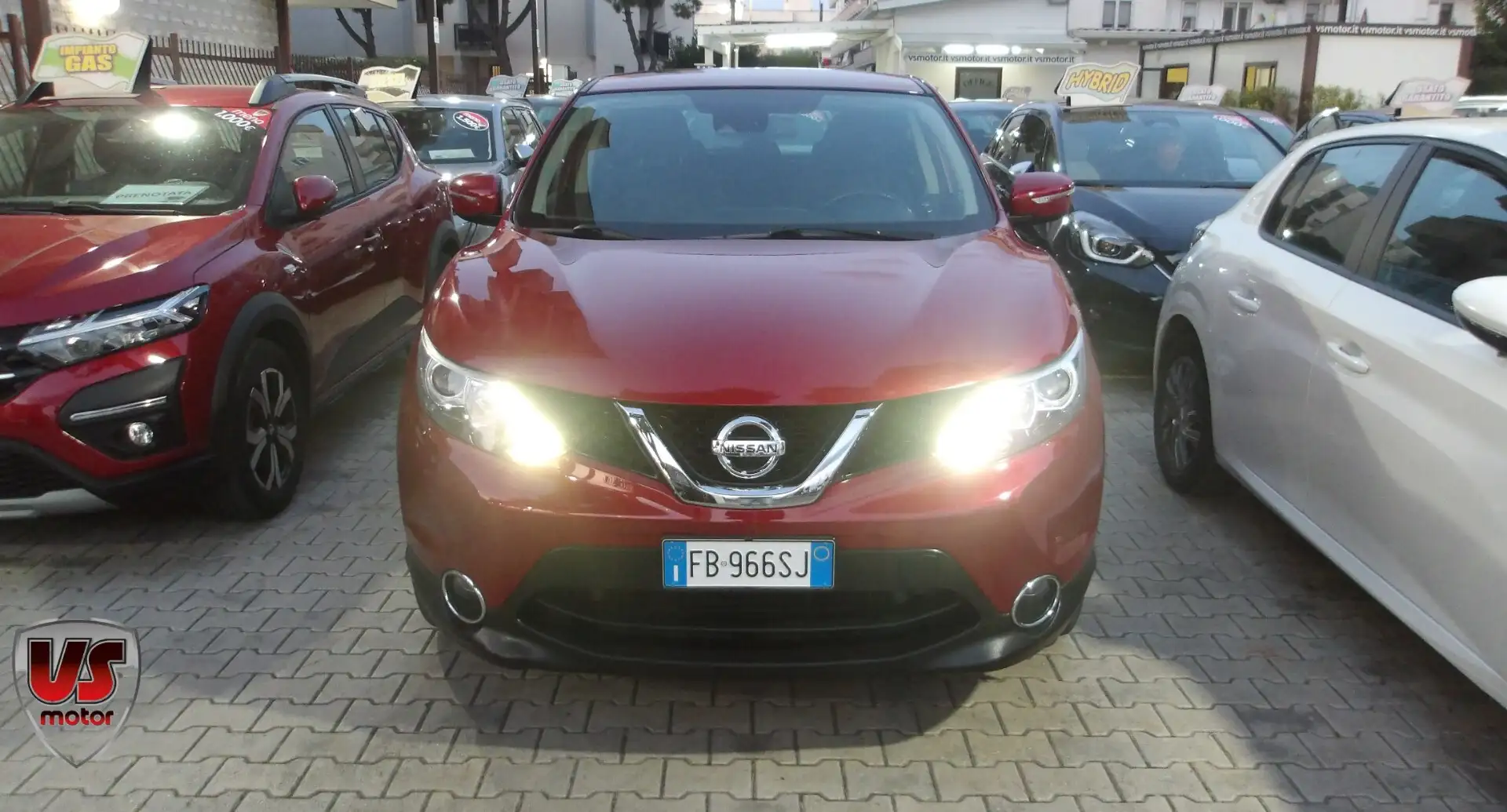 Nissan Qashqai Qashqai 1.6 dCi 4WD Tekna Rosso - 2