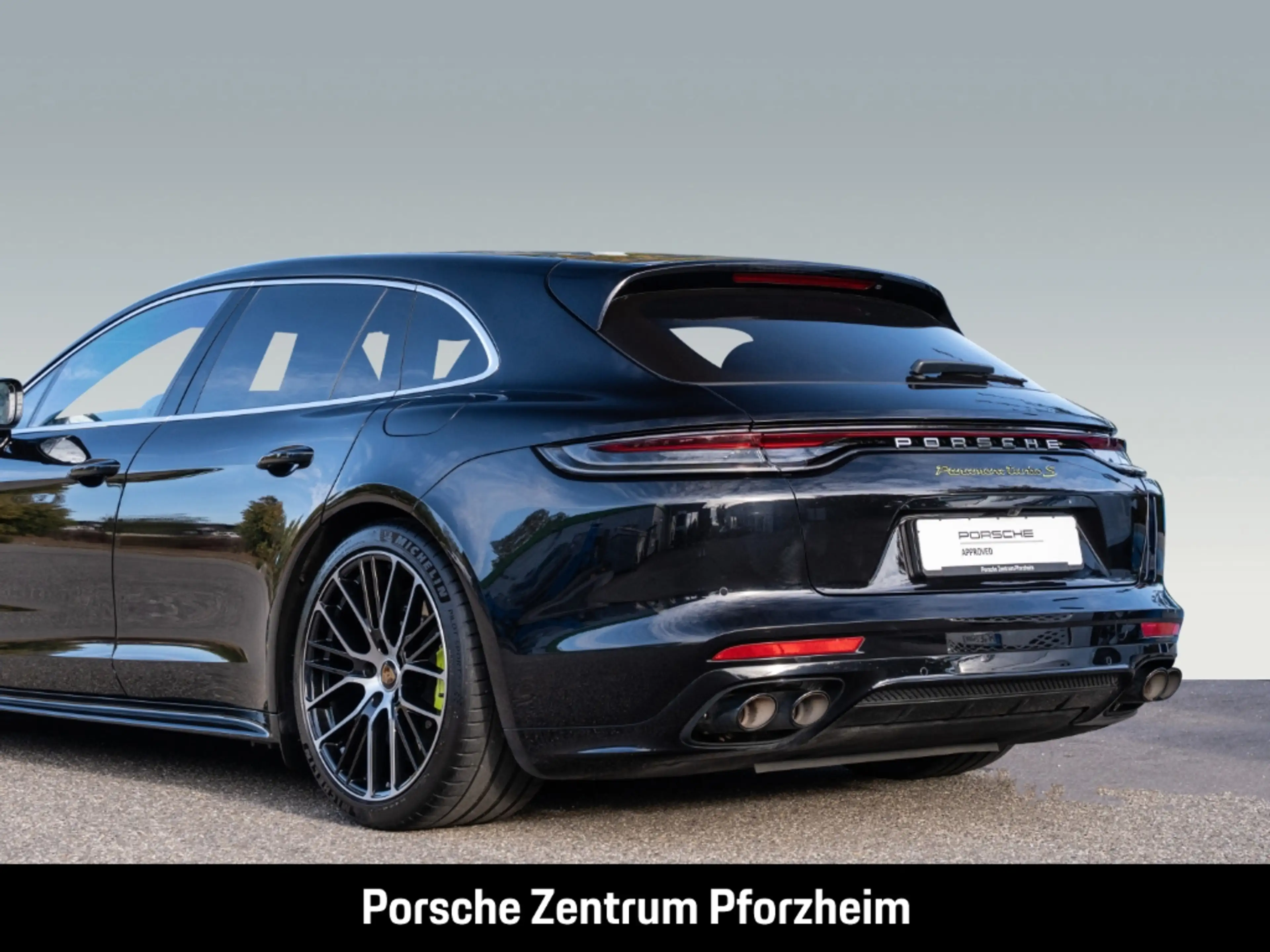 Porsche Panamera Turbo S E-Hybrid Sport Turismo — photo 11
