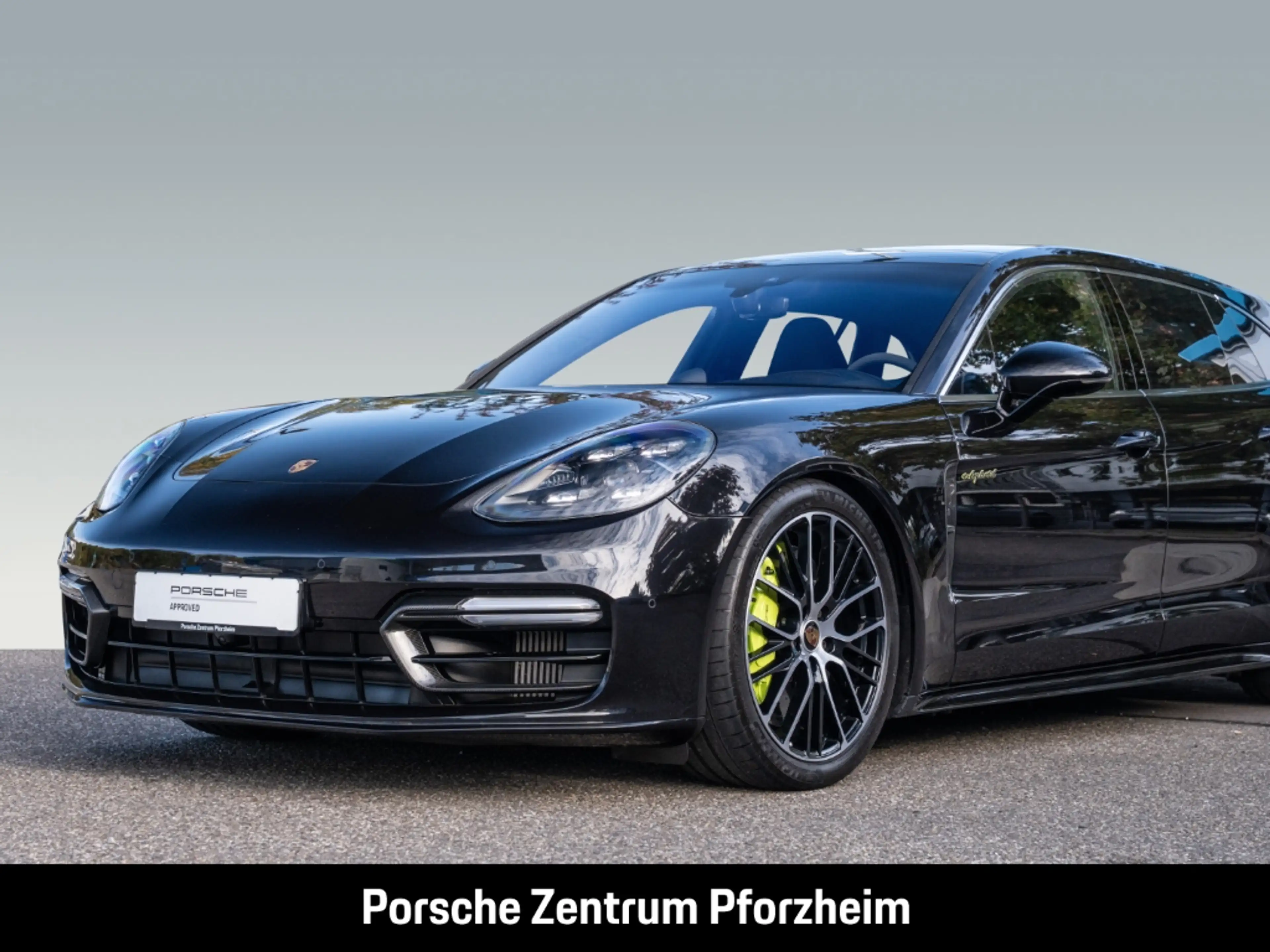 Porsche Panamera Turbo S E-Hybrid Sport Turismo — photo 9