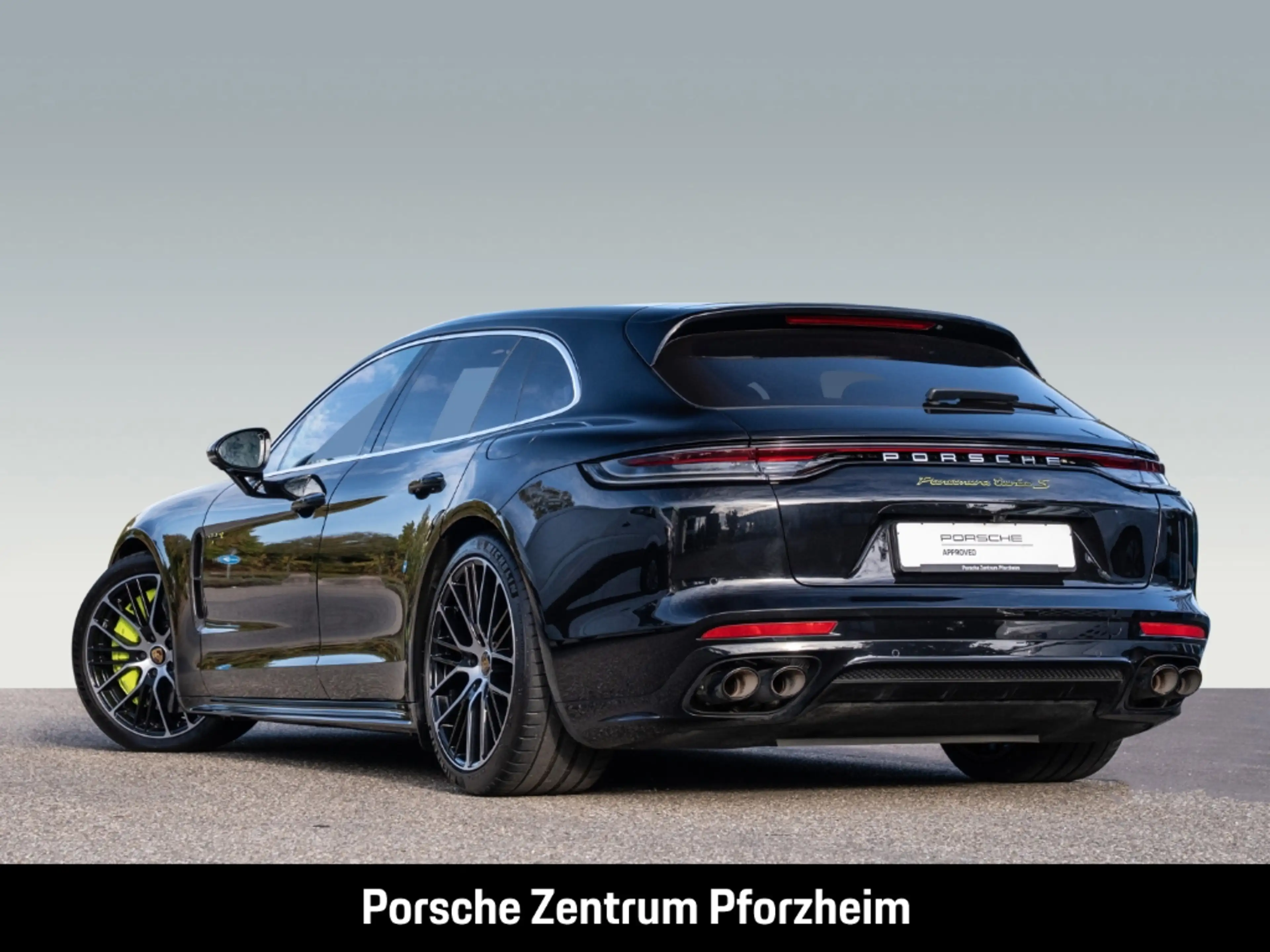 Porsche Panamera Turbo S E-Hybrid Sport Turismo — photo 3