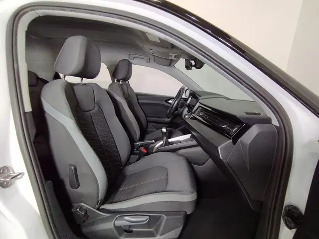 Audi A1 view 9