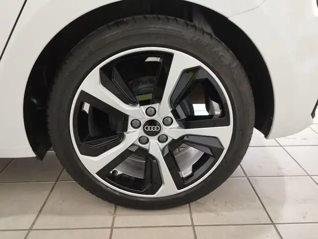 Audi A1 view 11
