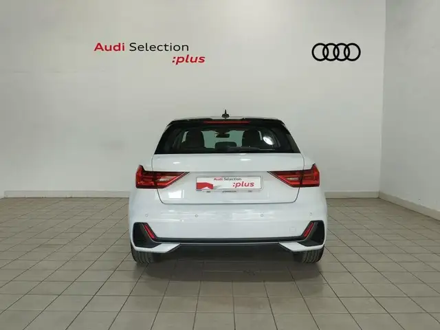 Audi A1 view 5