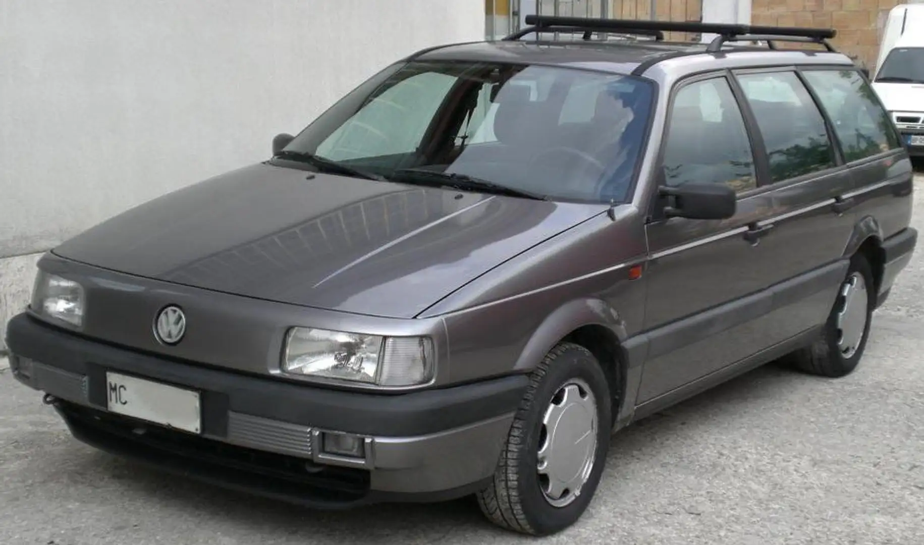 Volkswagen Passat Variant 1.8 GLI METANO ISCRITTA ASI Grey - 1