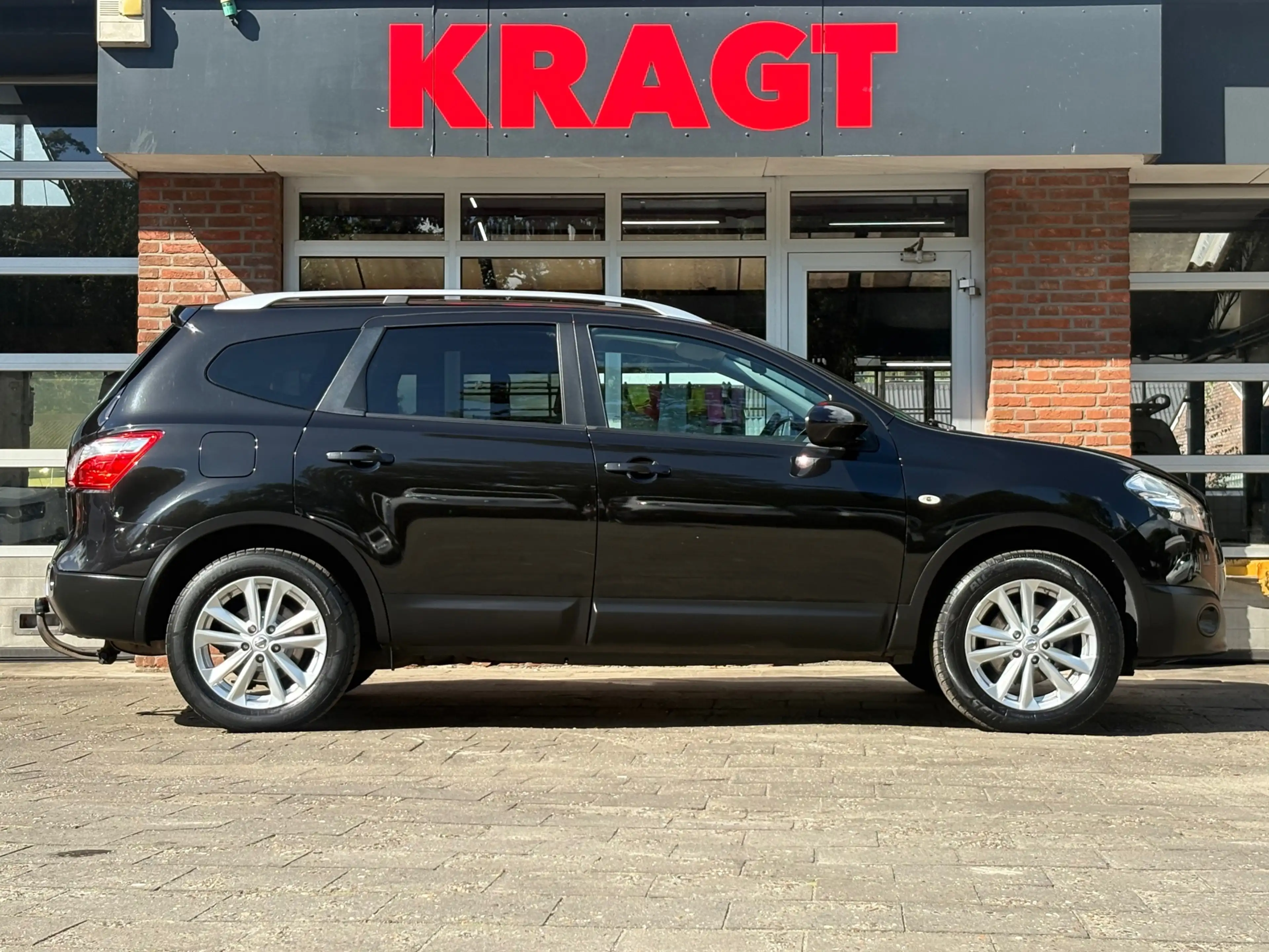 Nissan Qashqai+2 Connect Edition 2.0 141 pk - 7 persoons - climate — photo 6