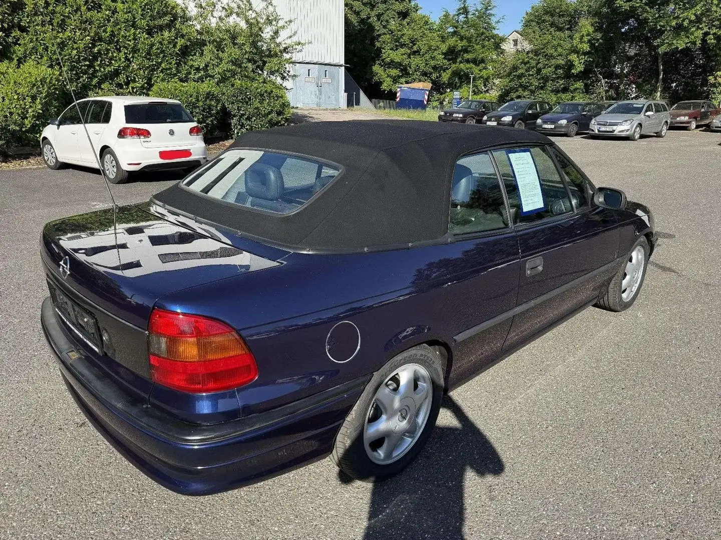Opel Astra 1.8 16V Bertone Cabrio mit Klima + Tüv neu Blau - 2