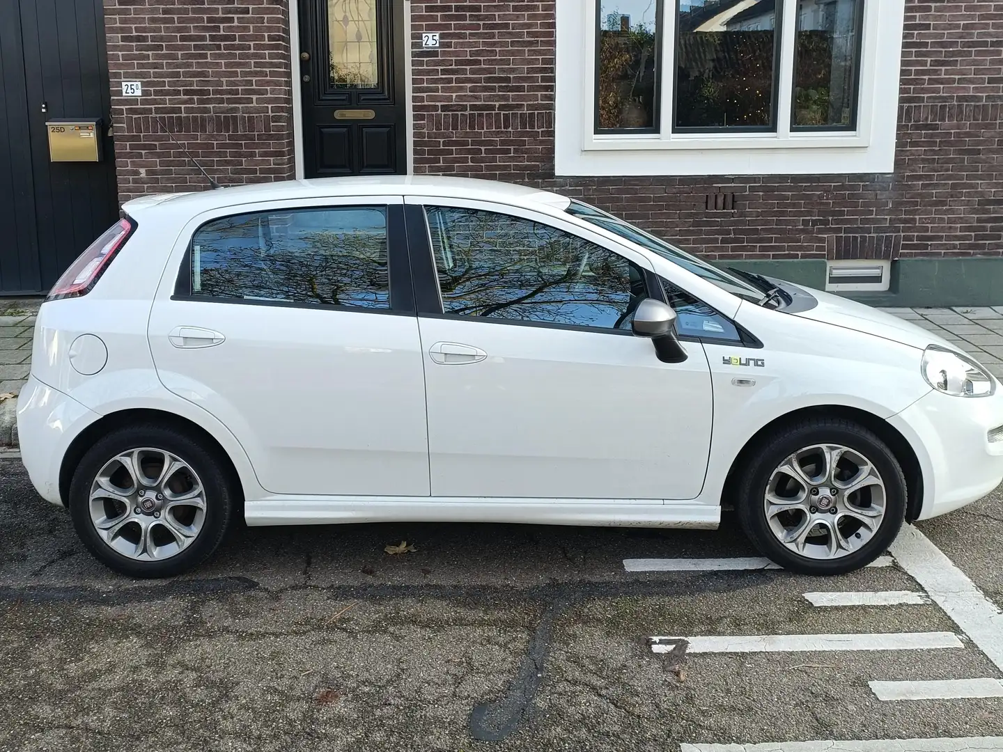 Fiat Punto Punto 0.9 TwinAir Young Wit - 2