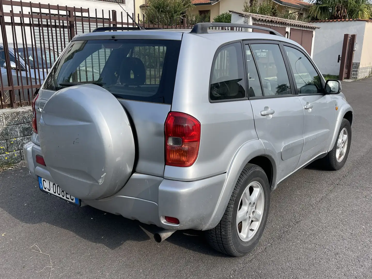 Toyota RAV 4 RAV4 5p 2.0 d-4d 16v Sol - 2