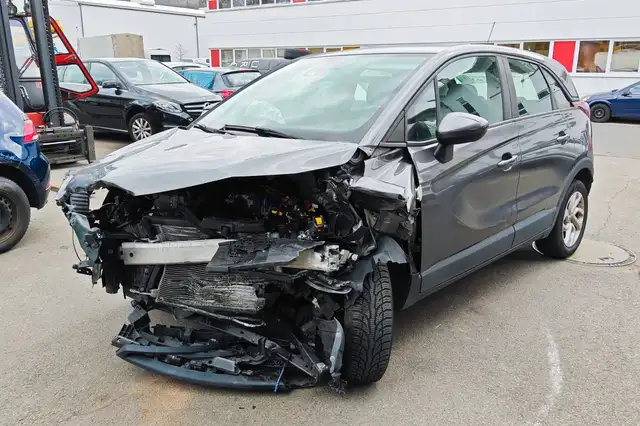 Opel Crossland X Edition Unfall