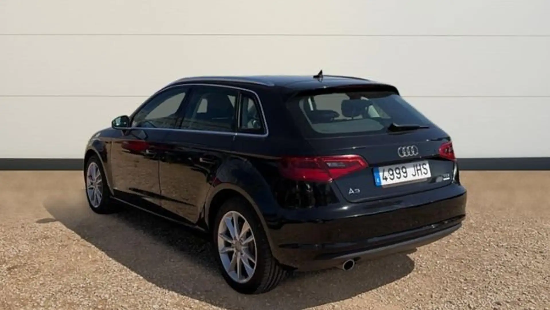 Audi A3 1.6 TDI CLEAN DIESEL ADVANCED SPORTBACK 110 5P Negro - 2