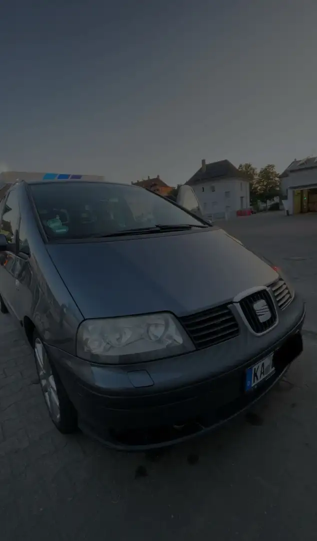 SEAT Alhambra Vigo Grau - 2