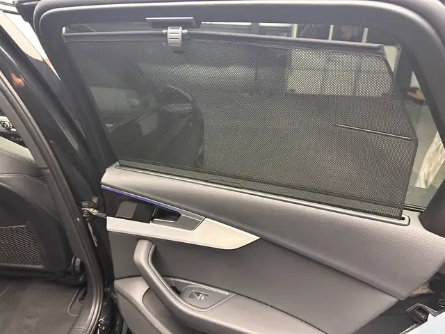 Audi A4 view 26