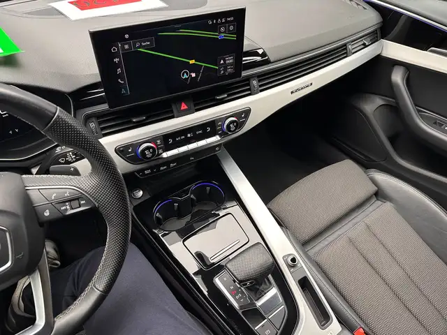 Audi A4 view 19
