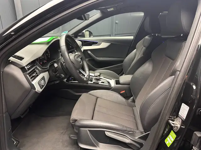 Audi A4 view 14