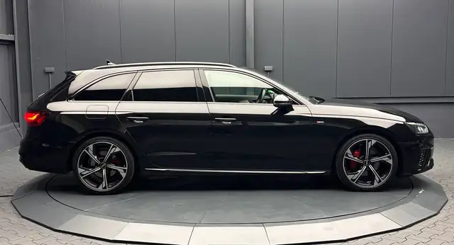 Audi A4 view 6