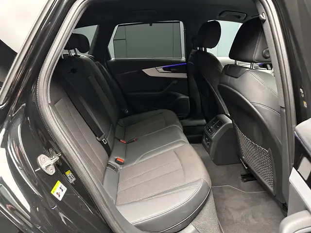 Audi A4 view 27