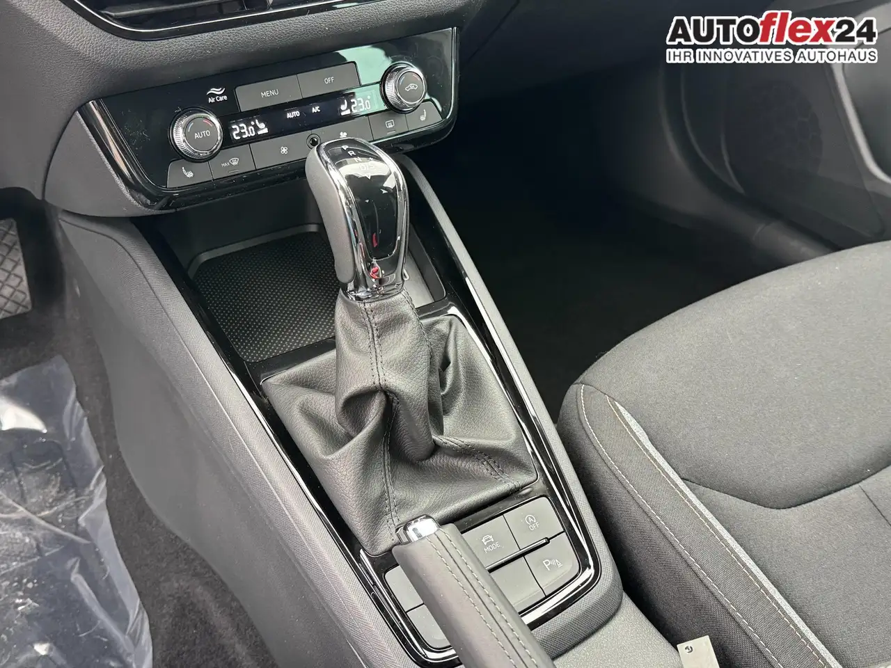 Skoda Scala Extra Plus 1,5 TSI DSG 2ZoKlima Kamera 2 x PDC..., миниатюра 16