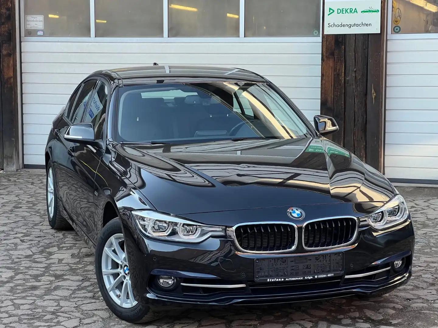 BMW 318 Baureihe 3 Lim. 318 i Sport Line *TÜV neu* Schwarz - 1