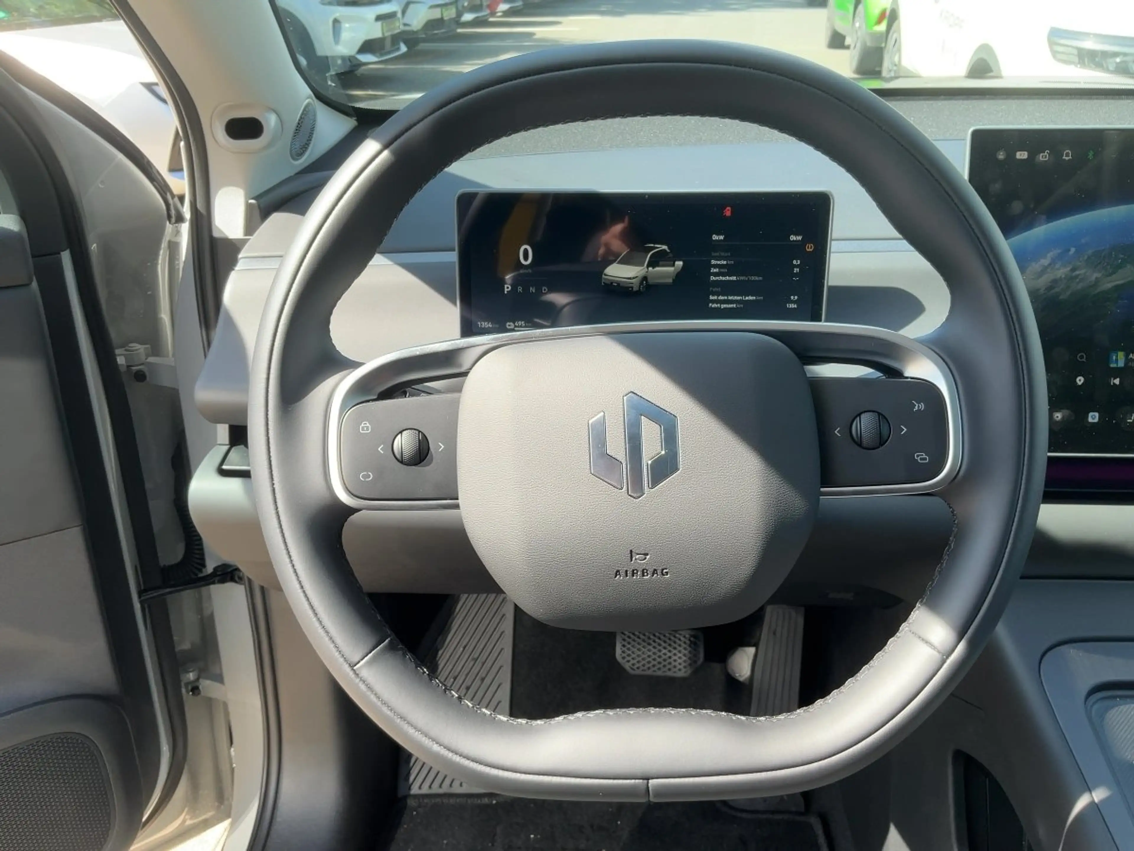 Leapmotor C10 81 800V W BEV ProMax Design ACC+LED+Navi+SD — photo 11