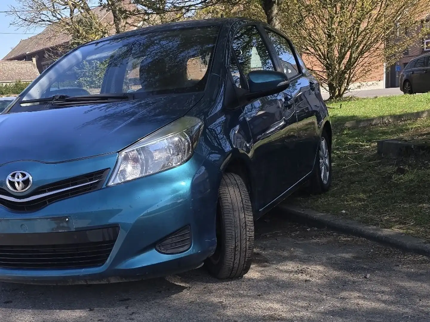Toyota Yaris 1.0i VVT-i Active - 1