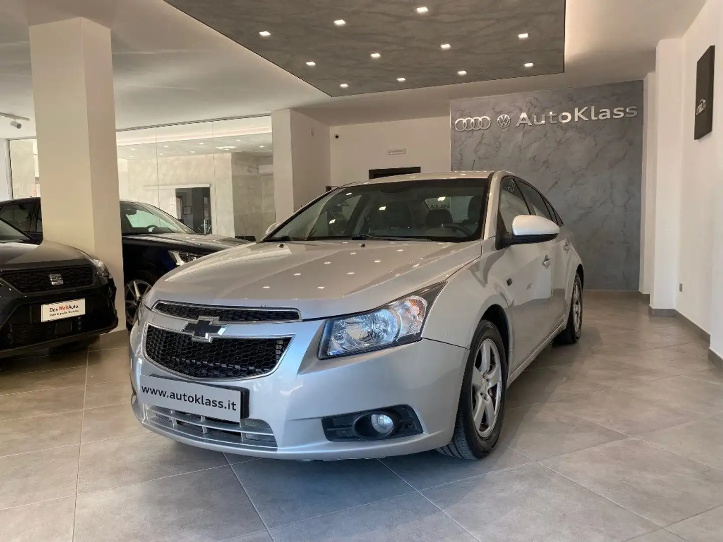 Chevrolet Cruze 1.6 Benzina-GPL *OTTIME CONDIZIONI* Argento - 1