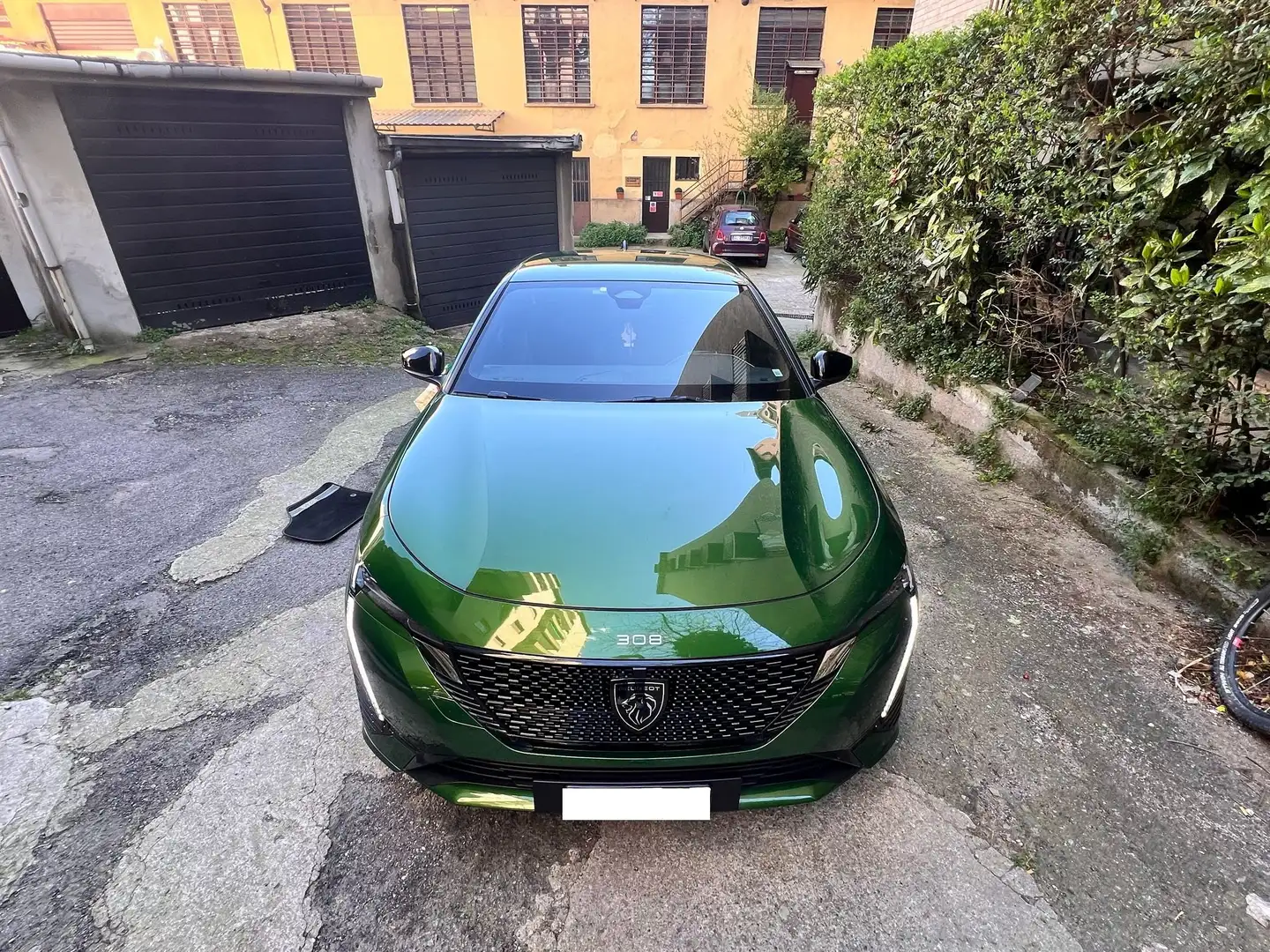 Peugeot 308 308 1.2 puretech t GT s Vert - 1