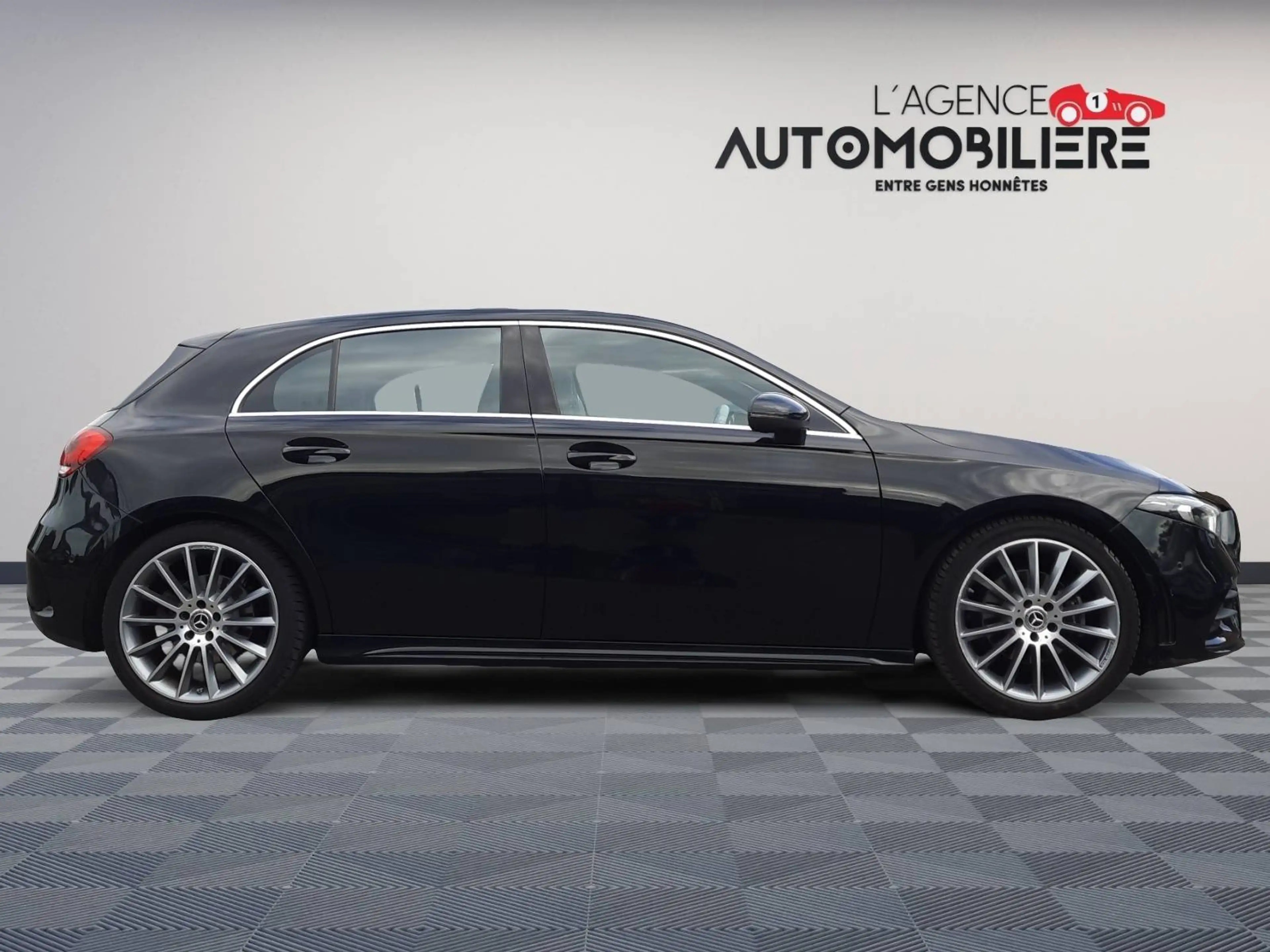 Mercedes-Benz A 200 A 200 Business Solution AMG / Garantie 12 Mois — photo 4