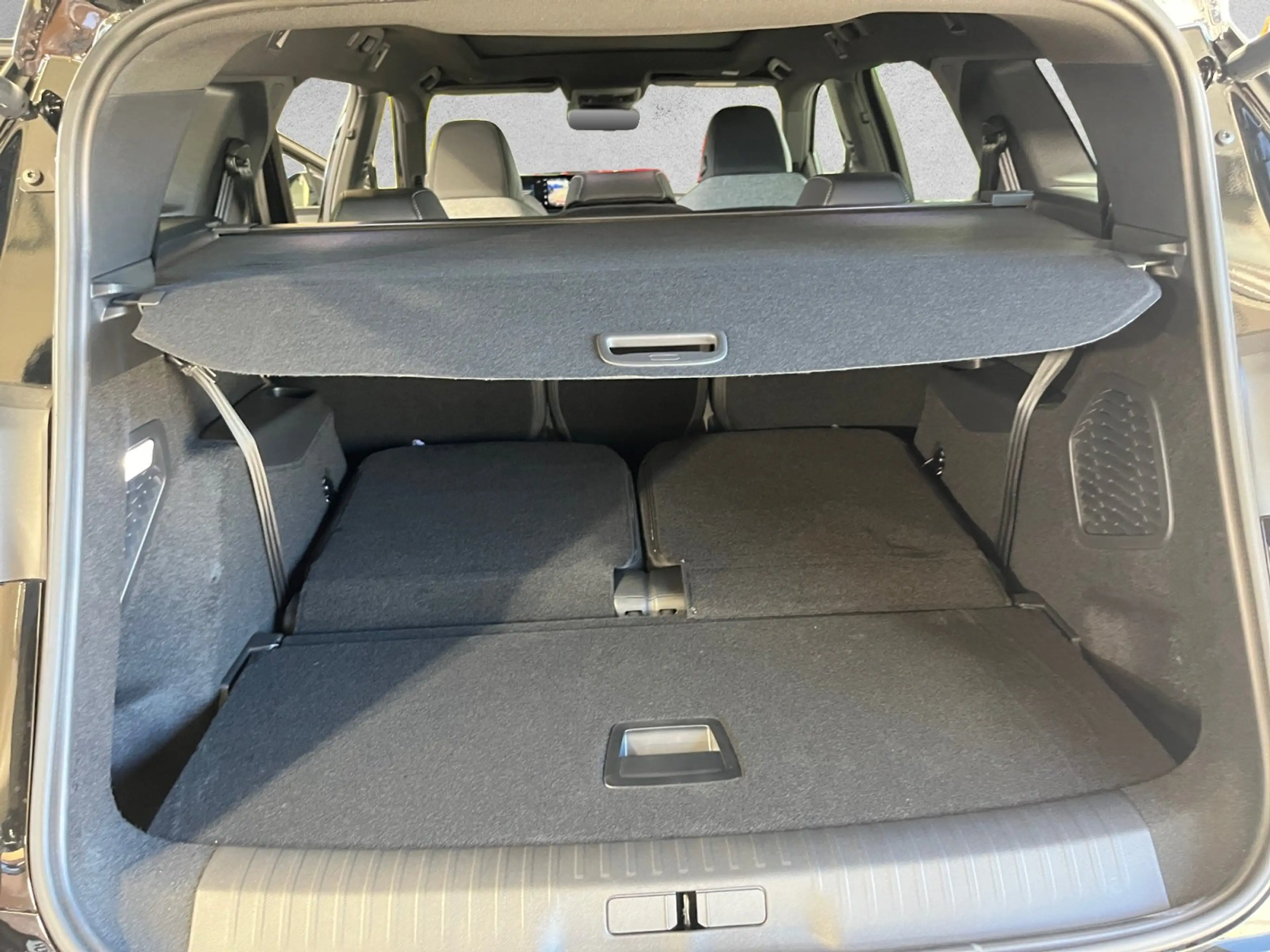Peugeot 5008 Elektro 210 GT motor Exclusive ACC AHK LED — photo 14