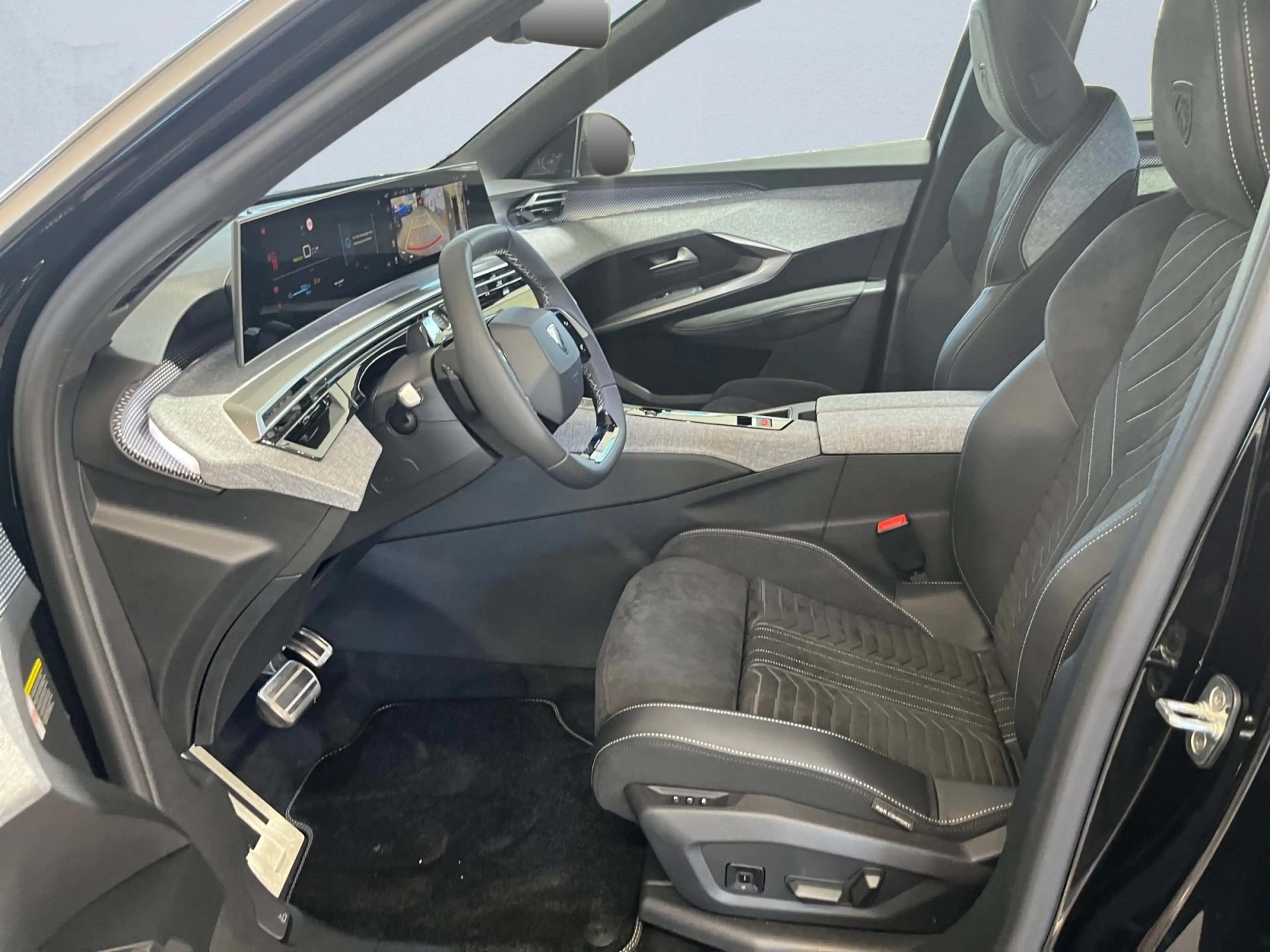 Peugeot 5008 Elektro 210 GT motor Exclusive ACC AHK LED — photo 6