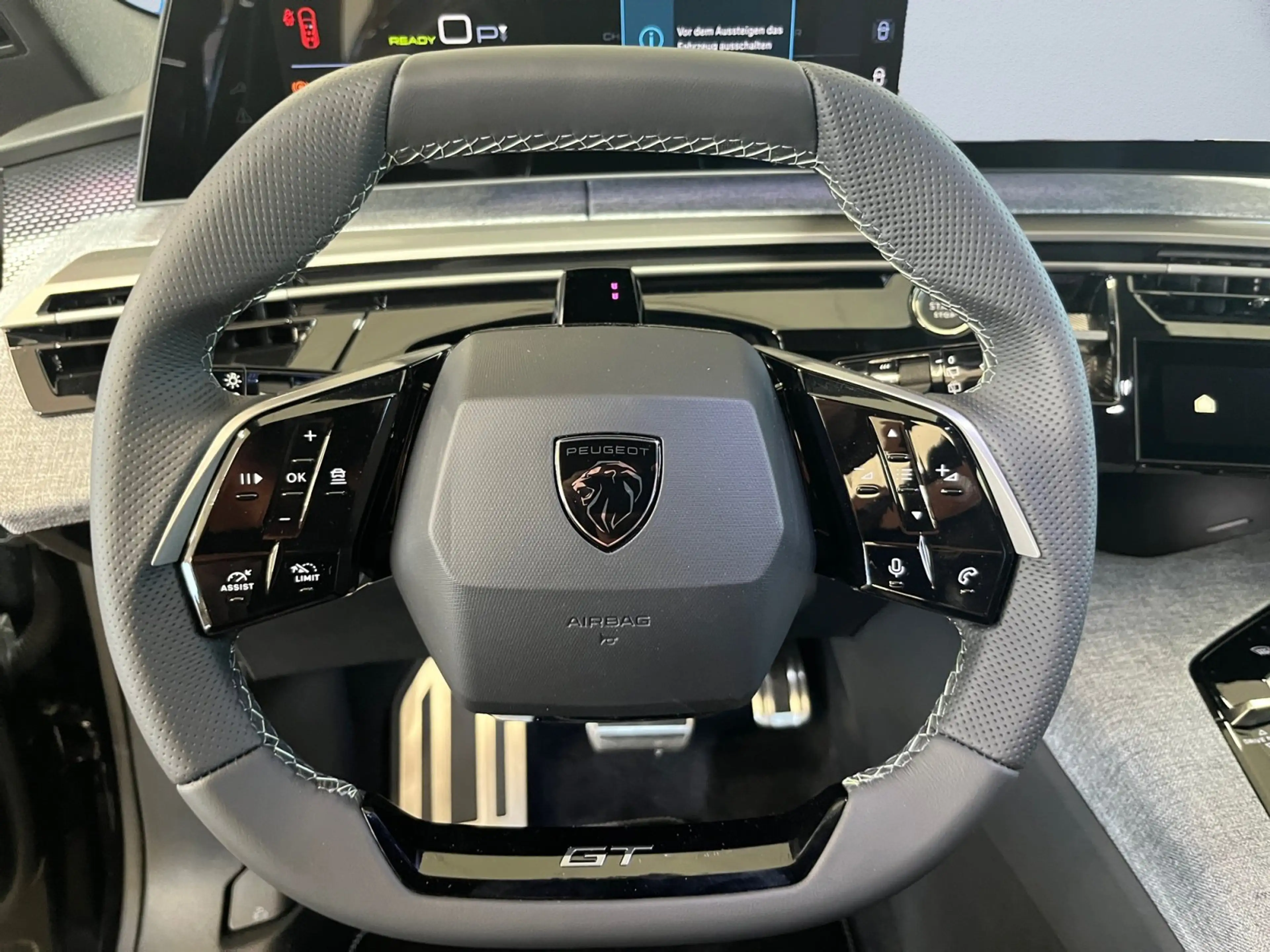 Peugeot 5008 Elektro 210 GT motor Exclusive ACC AHK LED — photo 9