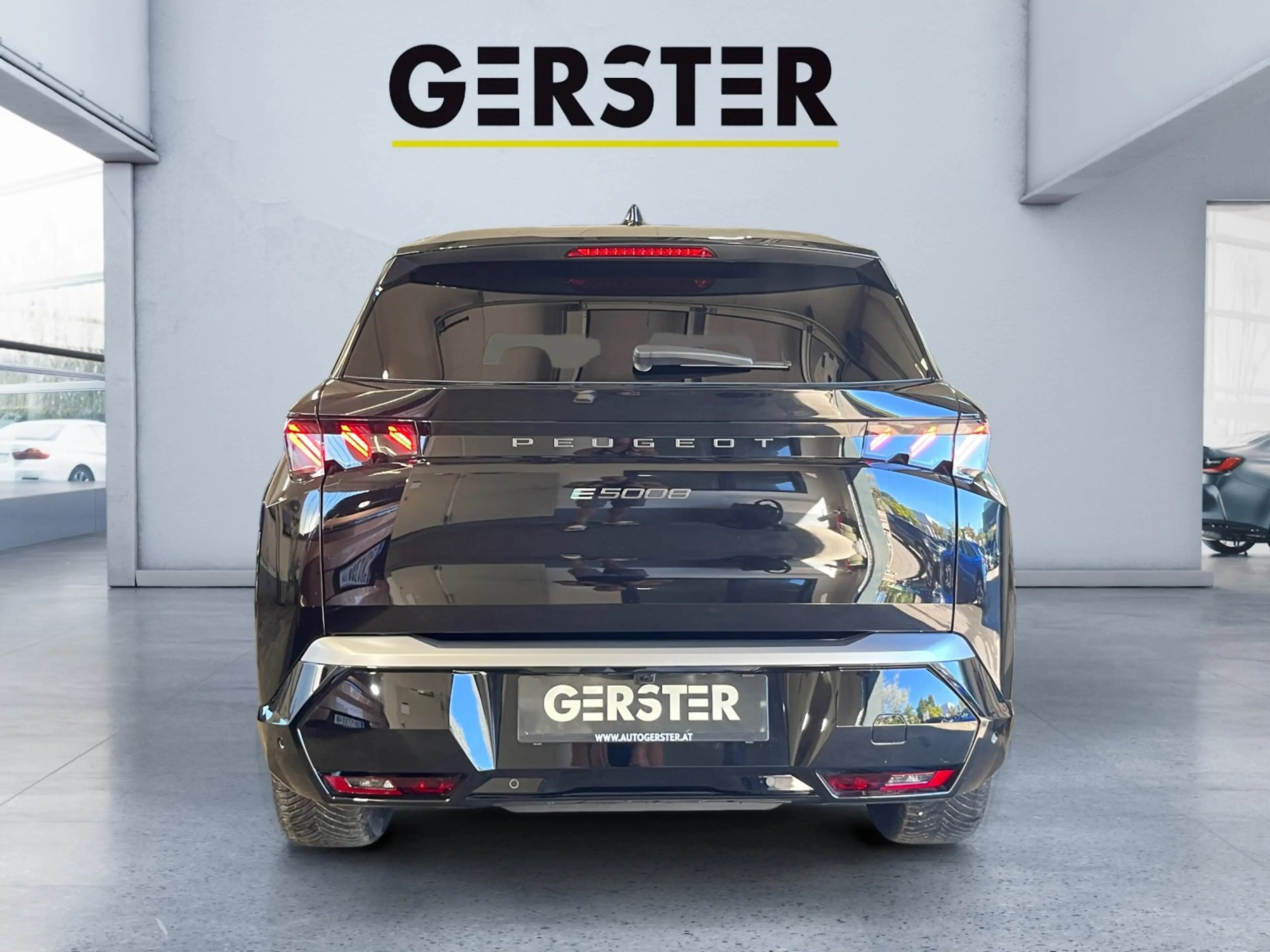 Peugeot 5008 Elektro 210 GT motor Exclusive ACC AHK LED — photo 5