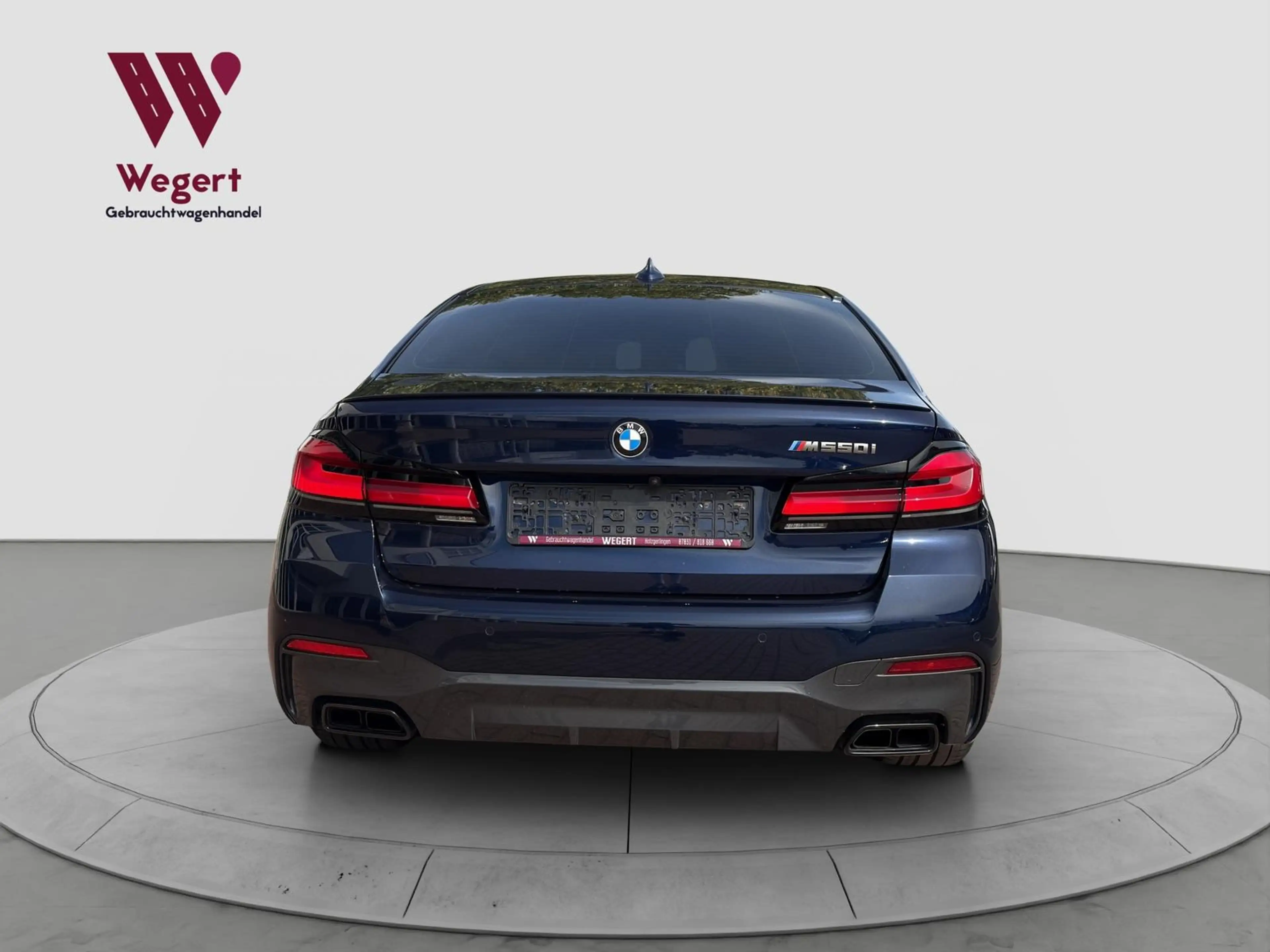BMW 550 i xDrive*STANDHEIZUNG*MASSAGE*HUD*H&K*LASER — photo 11