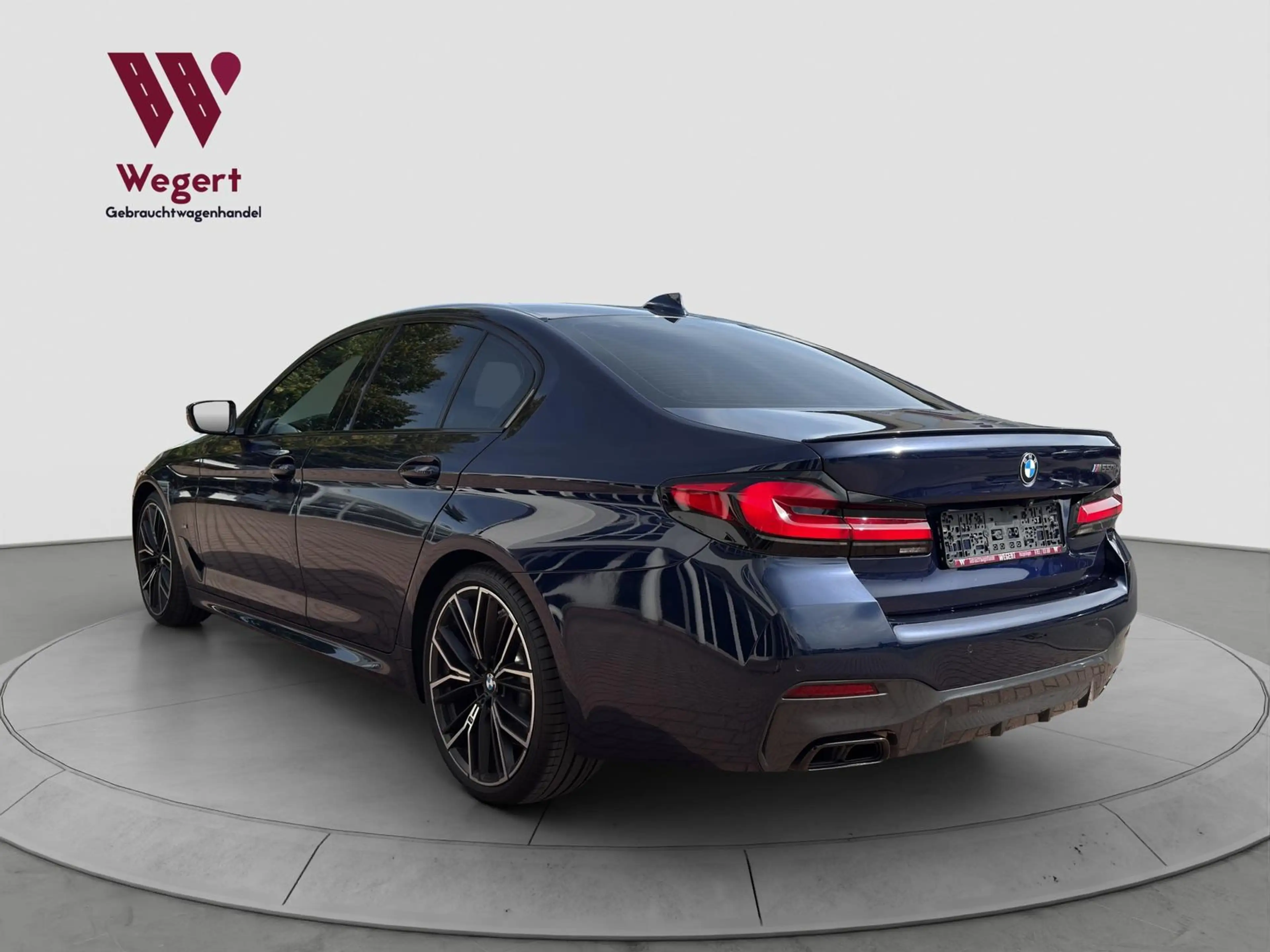 BMW 550 i xDrive*STANDHEIZUNG*MASSAGE*HUD*H&K*LASER — photo 13