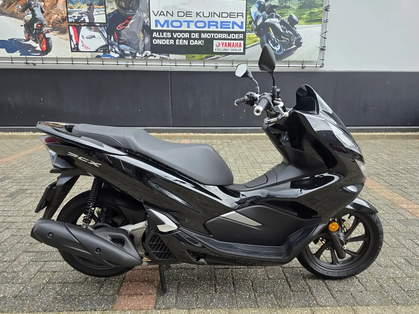 Honda PCX 125 Zwart - 1