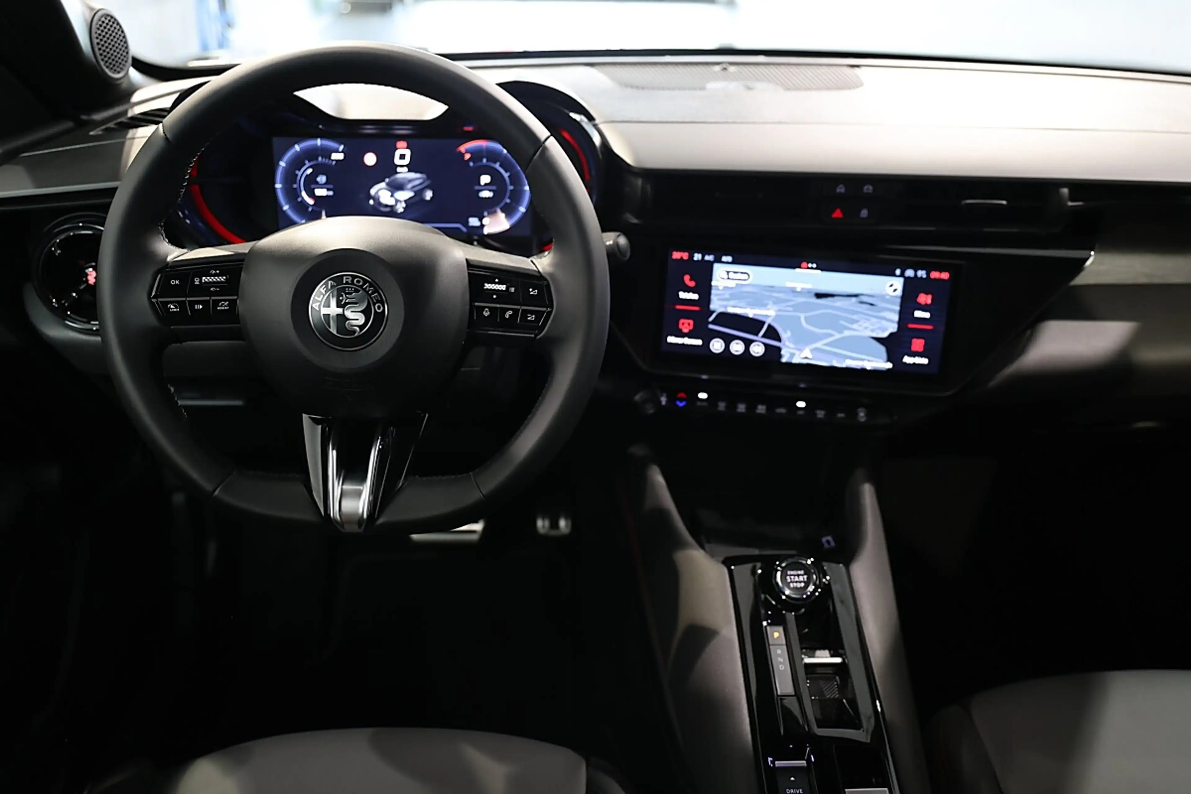 Alfa Romeo Junior Ibrida 1.2e-DCT6 Mild-Hybrid Ti — photo 15