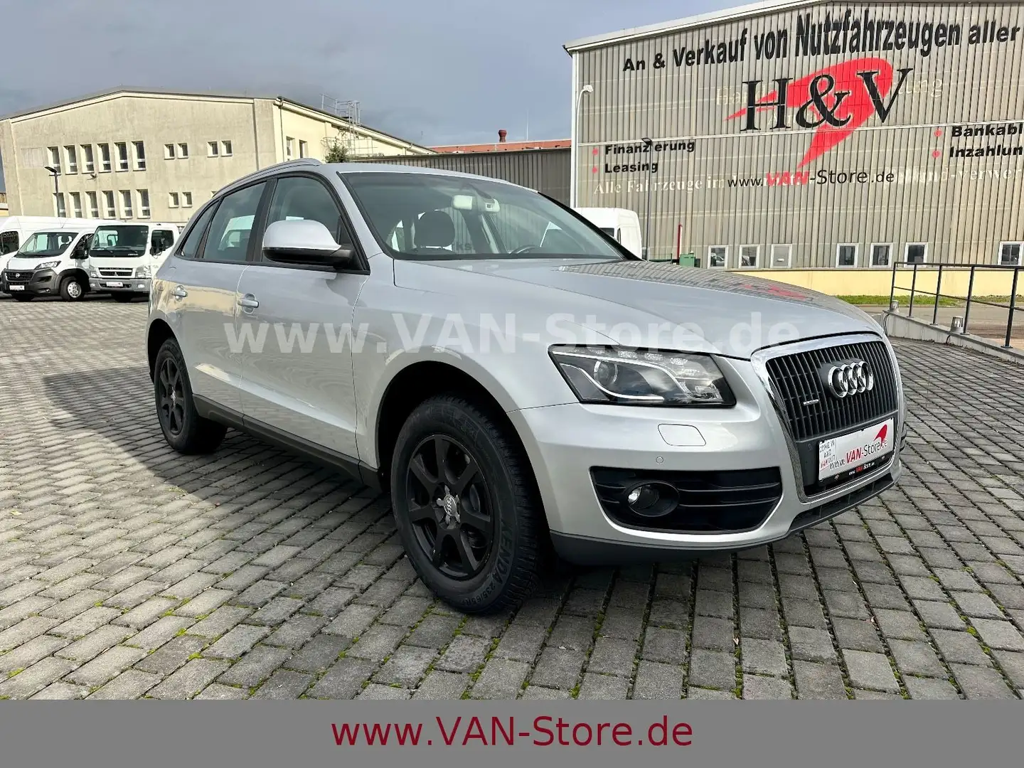 Audi Q5 2.0 TFSI QUATTRO/KLIMAUT/SHZG/DSP SOUND Silber - 2