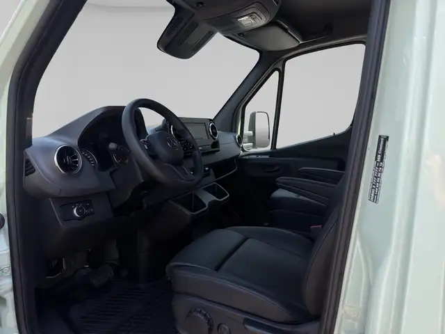 Mercedes-Benz Unknown Model view 8