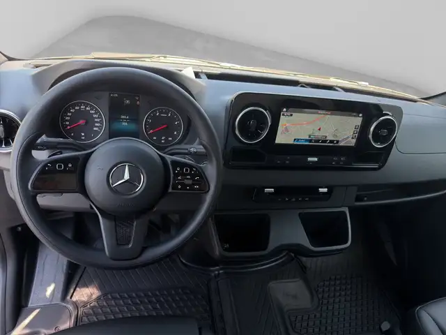 Mercedes-Benz Unknown Model view 7