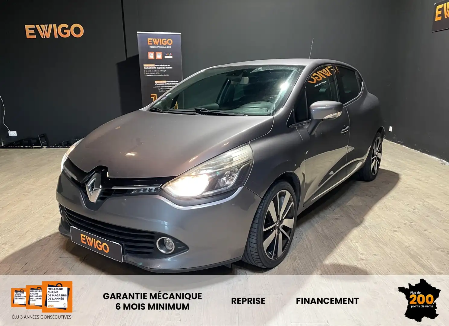 Renault Clio 0.9 TCE 90 INTENS - 1