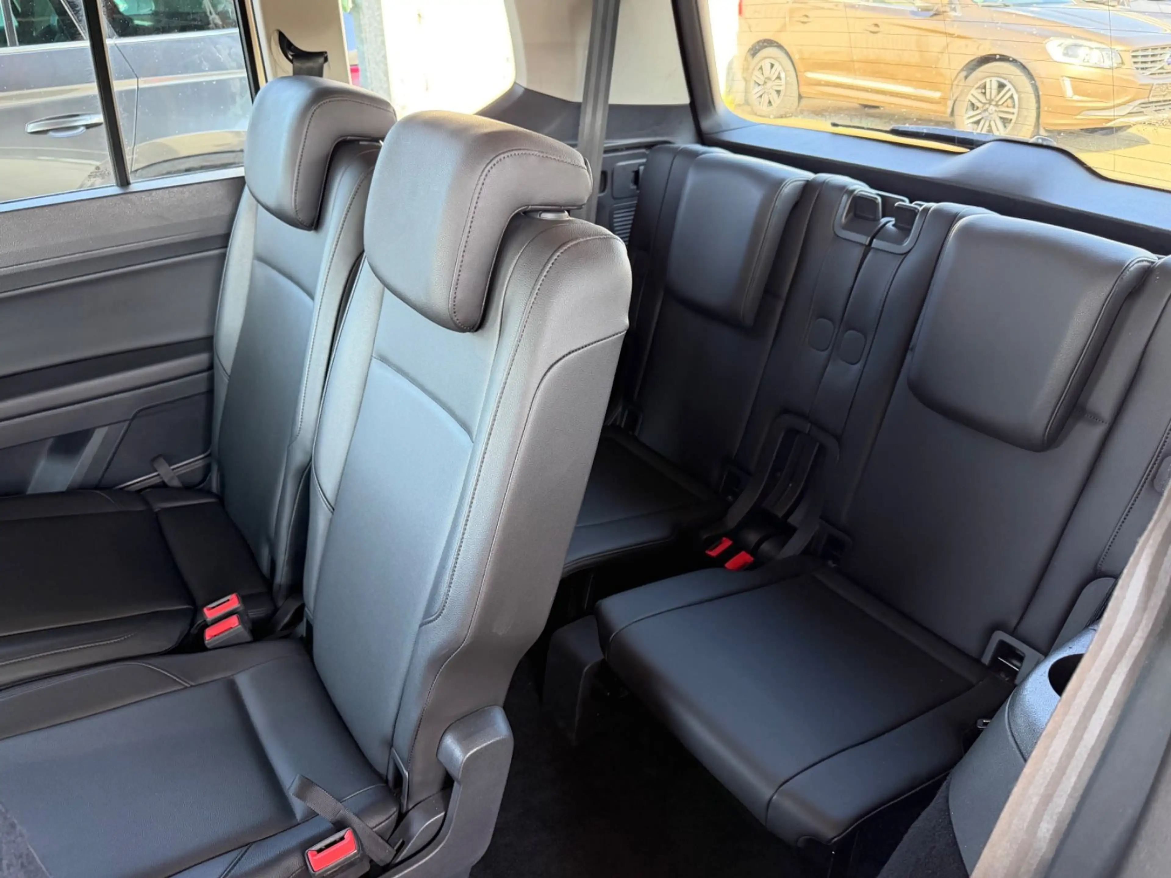 Volkswagen Touran 2.0 TDI°COMFORTLINE°7-SITZER°DSG°SHZ°PDC — photo 13