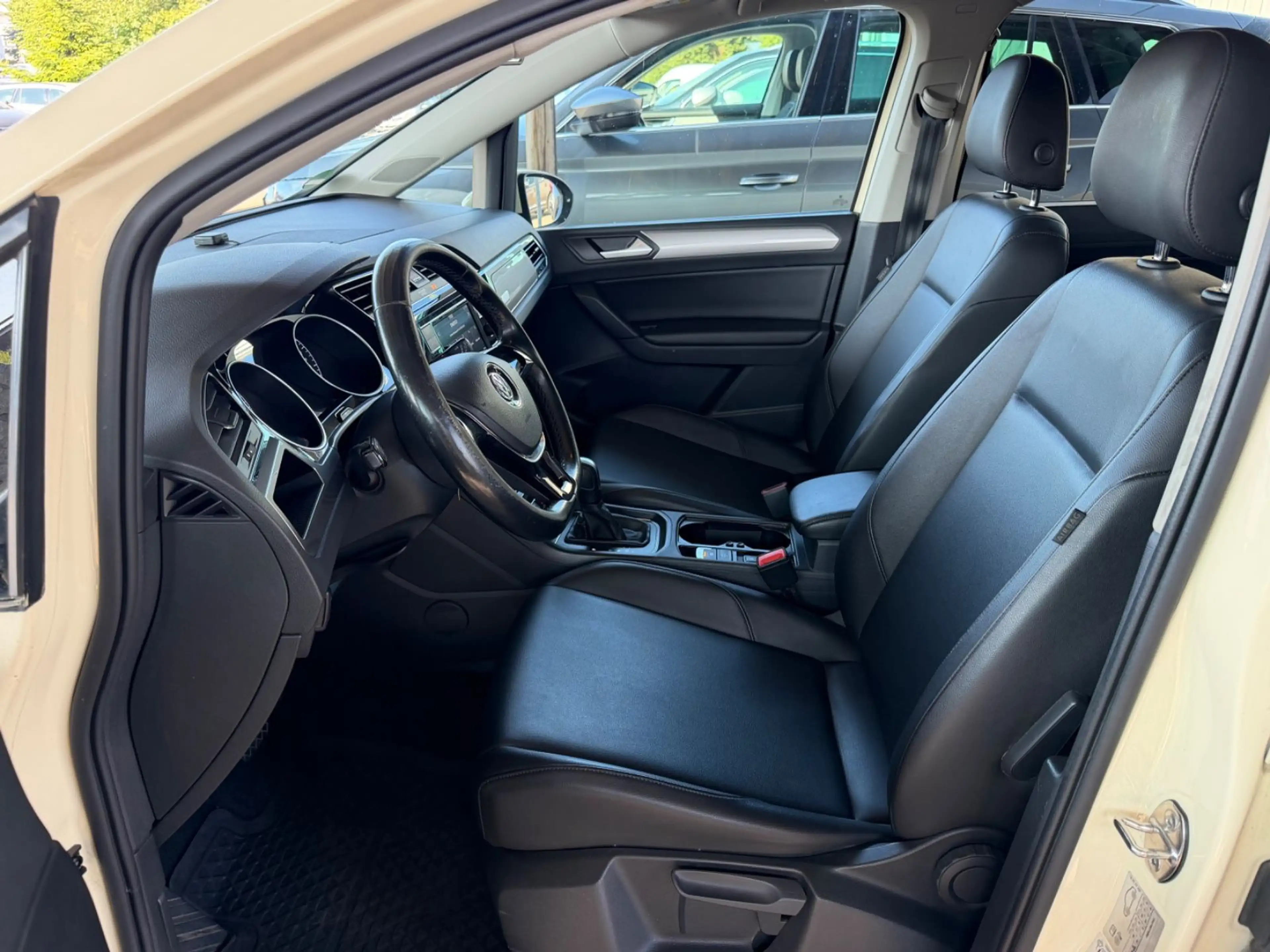 Volkswagen Touran 2.0 TDI°COMFORTLINE°7-SITZER°DSG°SHZ°PDC — photo 10