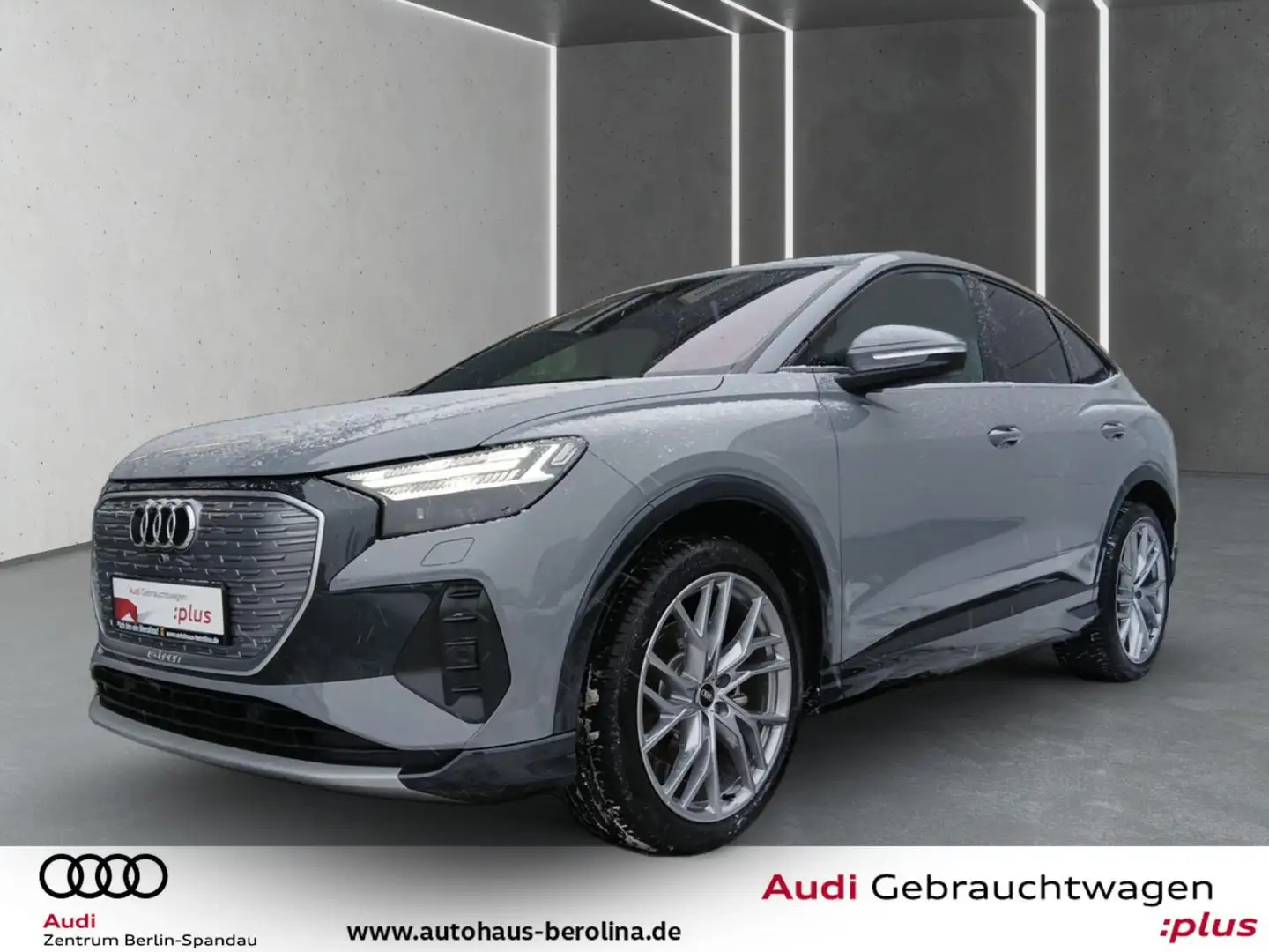 Audi Q4 e-tron 35 S line int. *MATRIX*AHK* Gris - 2