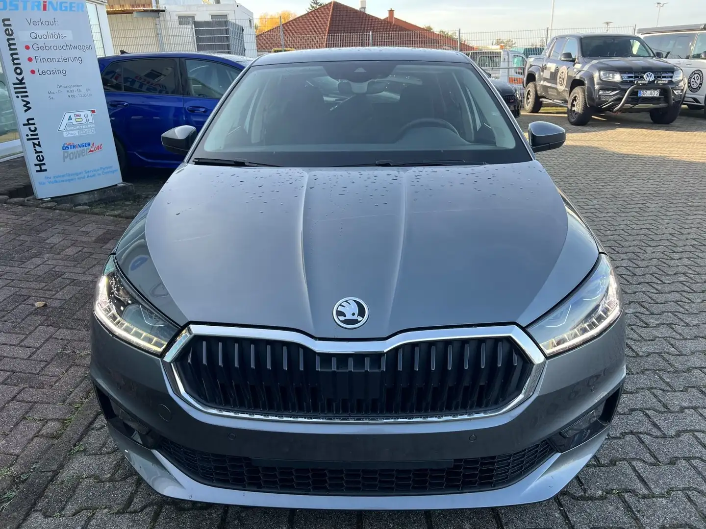 Skoda Fabia Style 1,0 TSI SmartL Gewindefw. KW V1 18" Gris - 2