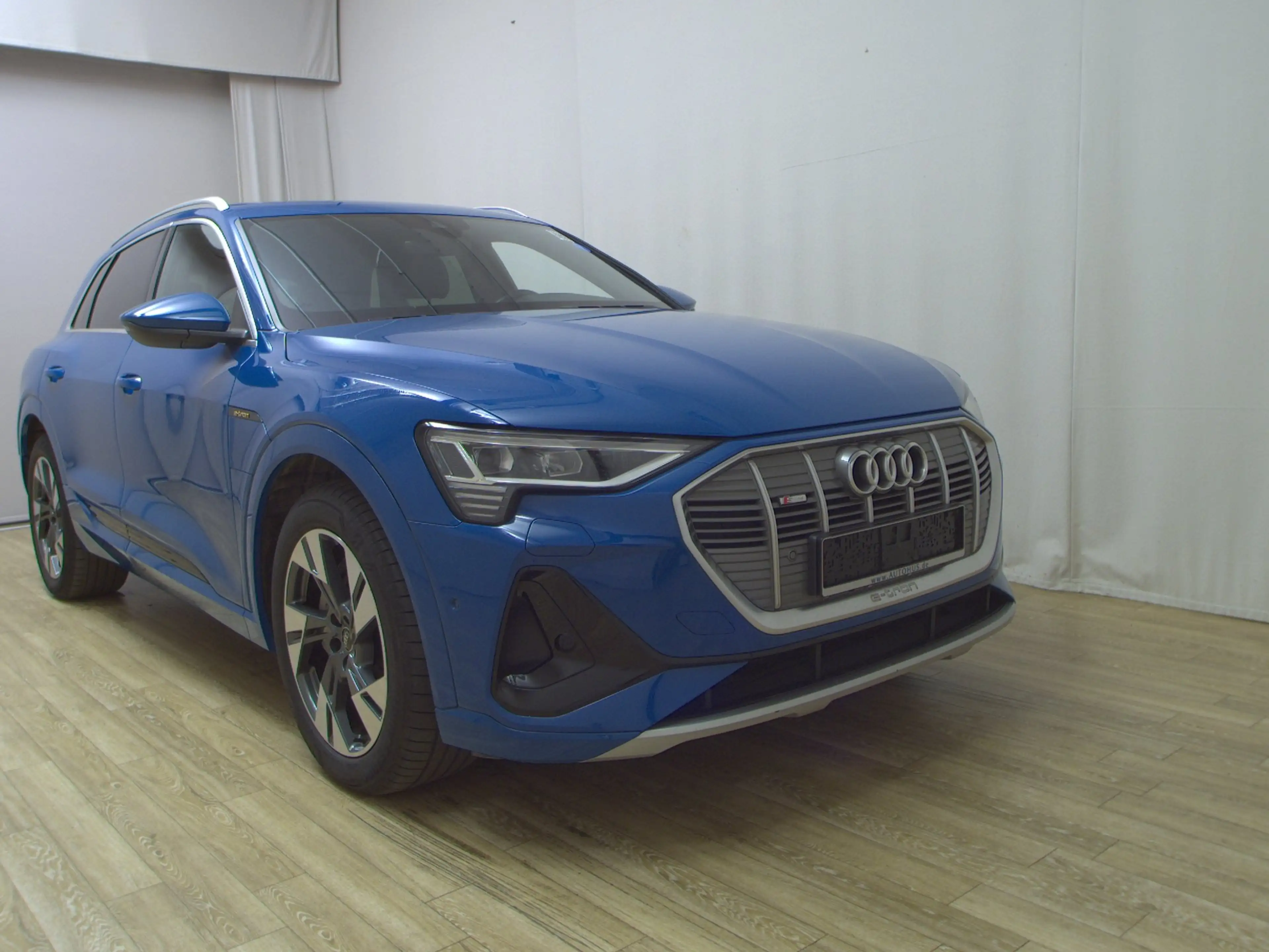 Audi e-tron 55 Qu. S-Line T-Leder Navi LED vc RFK — photo 3